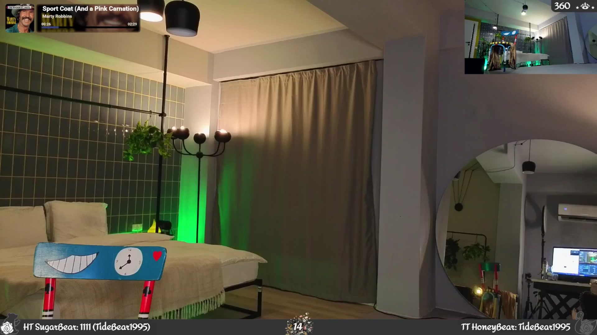 Gallery image thumbnail from JoBearr's myfreecams stream on, 10/03/2025, 01:43 image 15 of 20