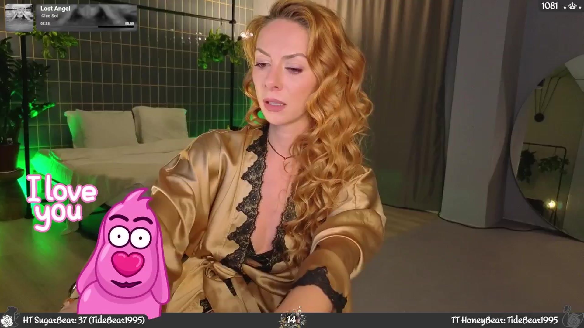 Gallery image thumbnail from JoBearr's myfreecams stream on, 10/03/2025, 01:43 image 2 of 20