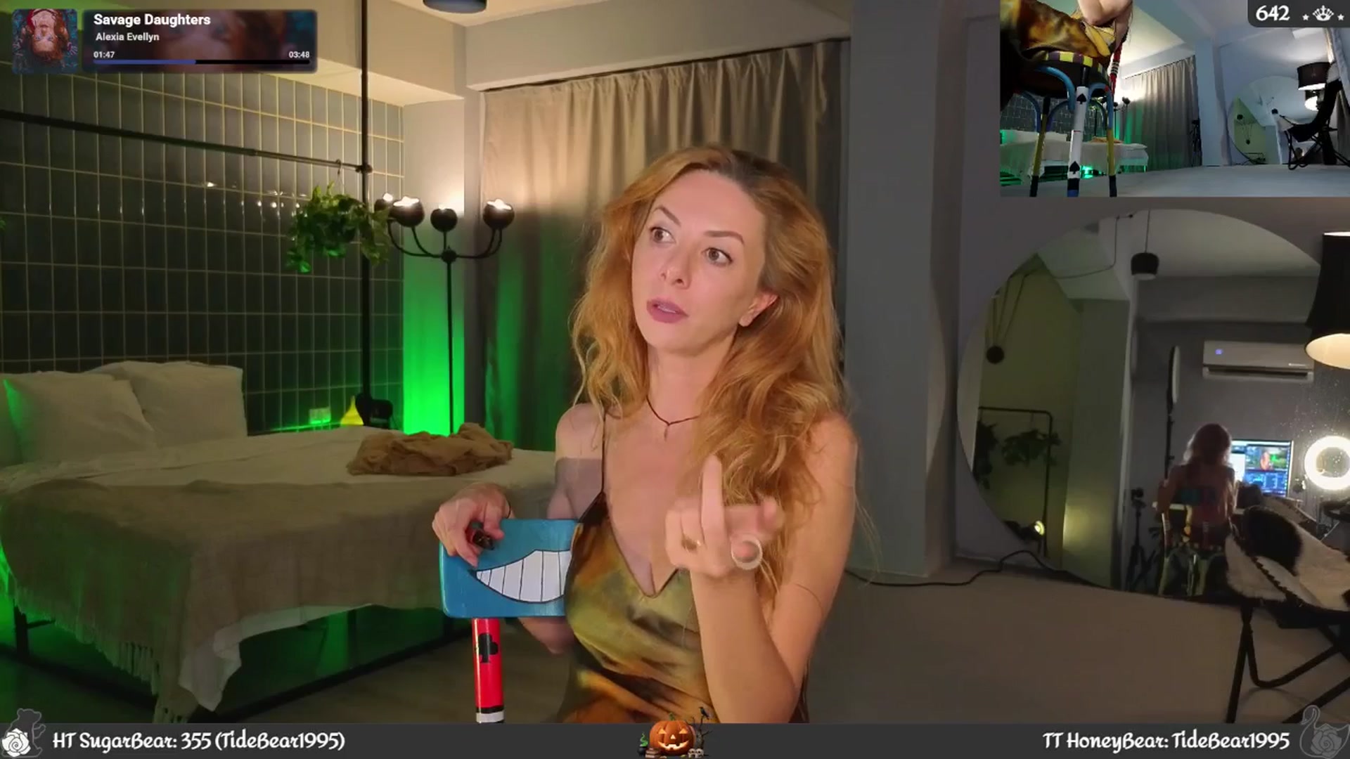 Gallery image thumbnail from JoBearr's myfreecams stream on, 10/04/2025, 19:22 image 9 of 20