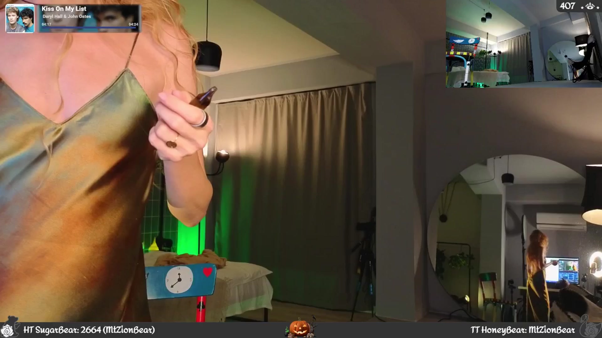 Gallery image thumbnail from JoBearr's myfreecams stream on, 10/04/2025, 20:42 image 9 of 20