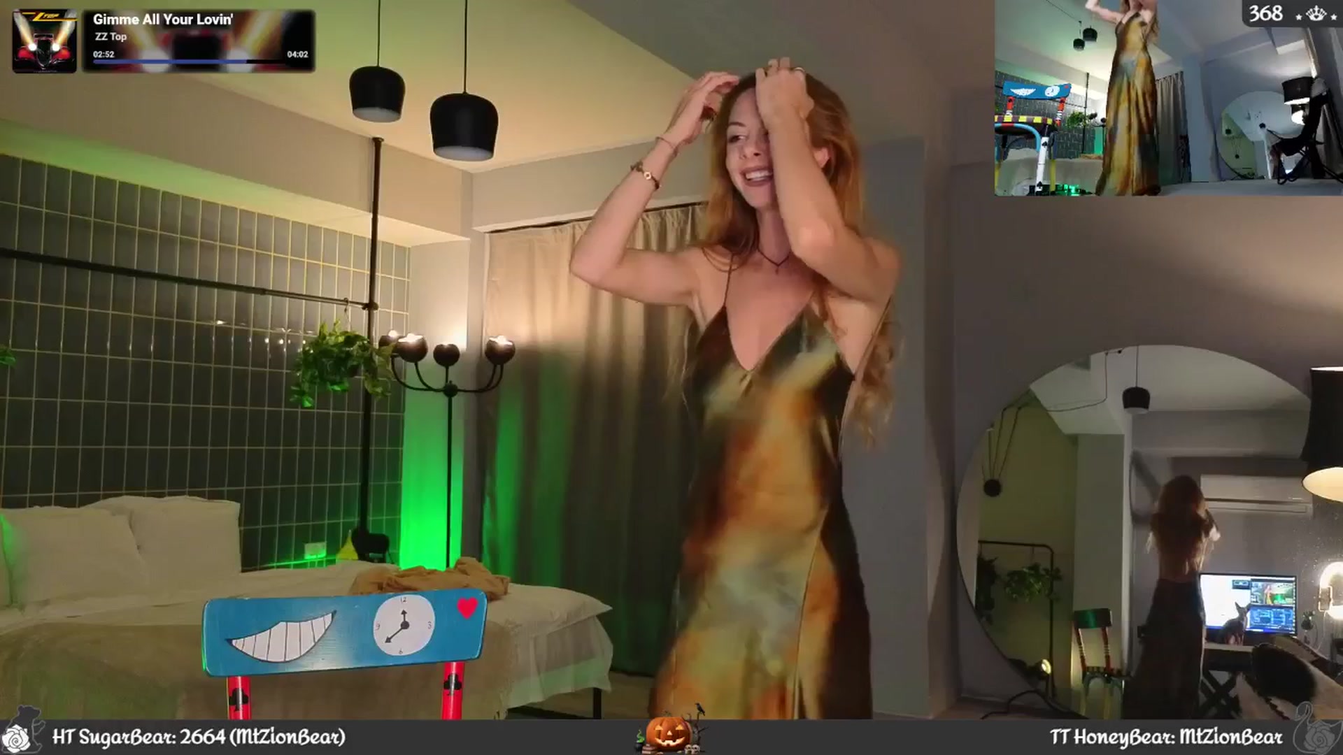 Gallery image thumbnail from JoBearr's myfreecams stream on, 10/04/2025, 20:42 image 12 of 20