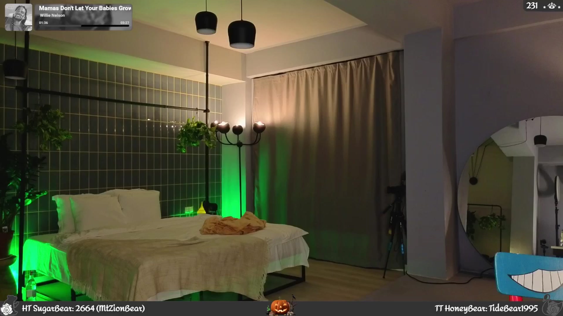 Gallery image thumbnail from JoBearr's myfreecams stream on, 10/04/2025, 22:32 image 15 of 20