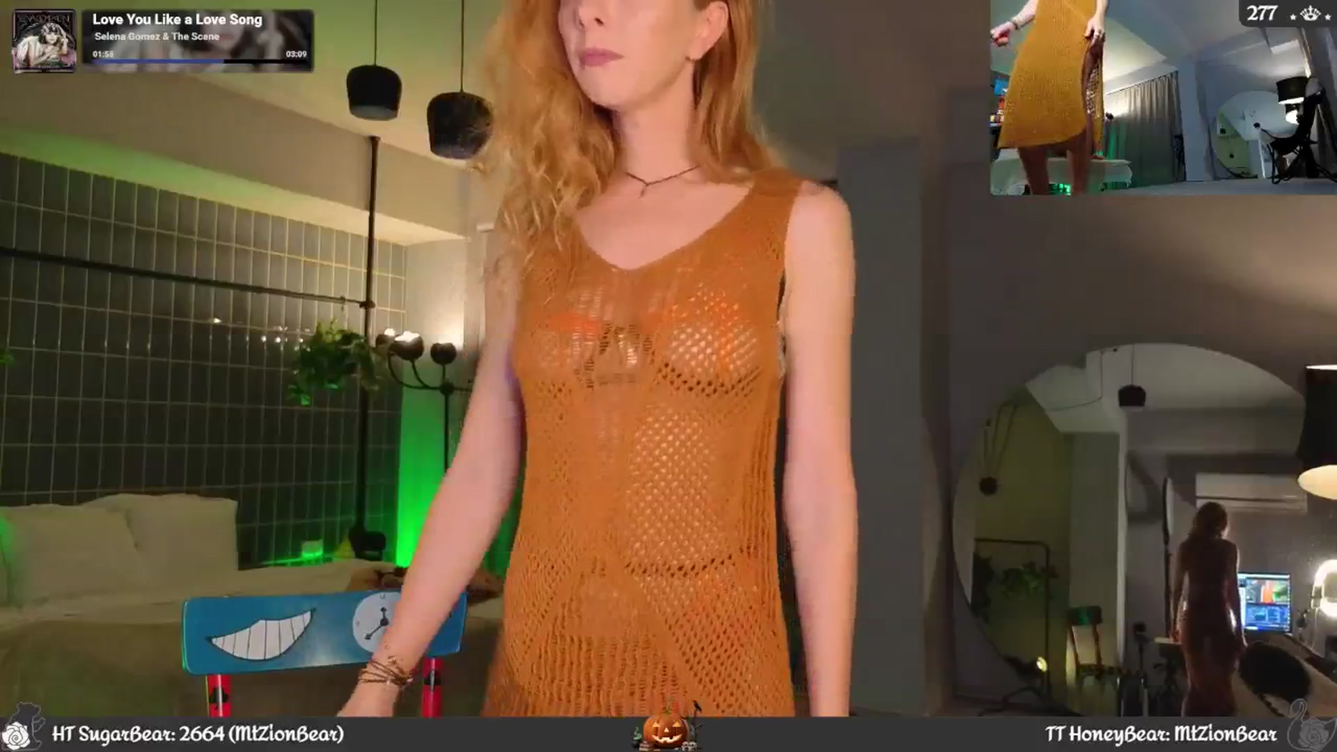 Gallery image thumbnail from JoBearr's myfreecams stream on, 10/04/2025, 22:32 image 4 of 20