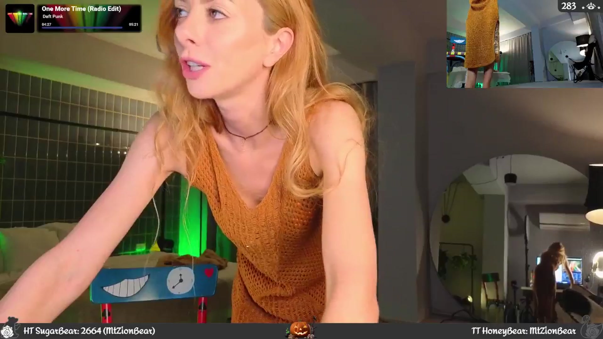 Gallery image thumbnail from JoBearr's myfreecams stream on, 10/04/2025, 22:32 image 2 of 20