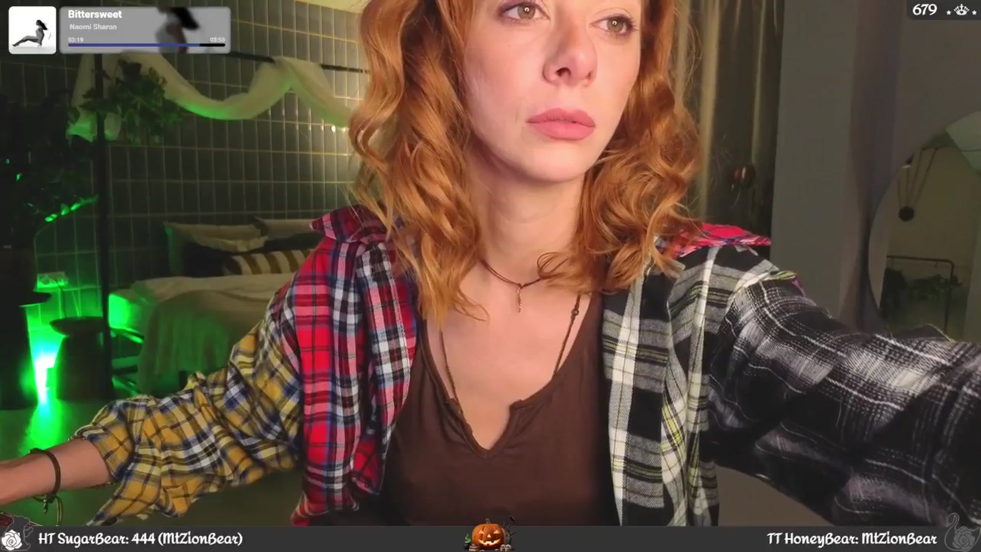 Gallery image thumbnail from JoBearr's myfreecams stream on, 10/19/2025, 20:54 image 3 of 20