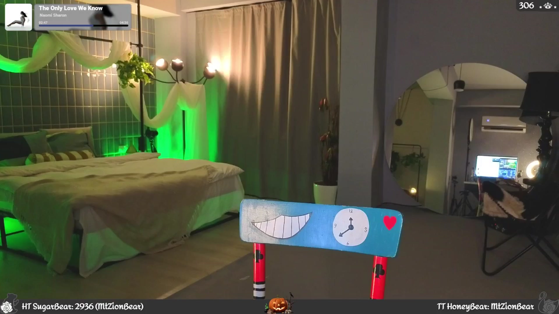 Gallery image thumbnail from JoBearr's myfreecams stream on, 10/27/2025, 24:38 image 3 of 20