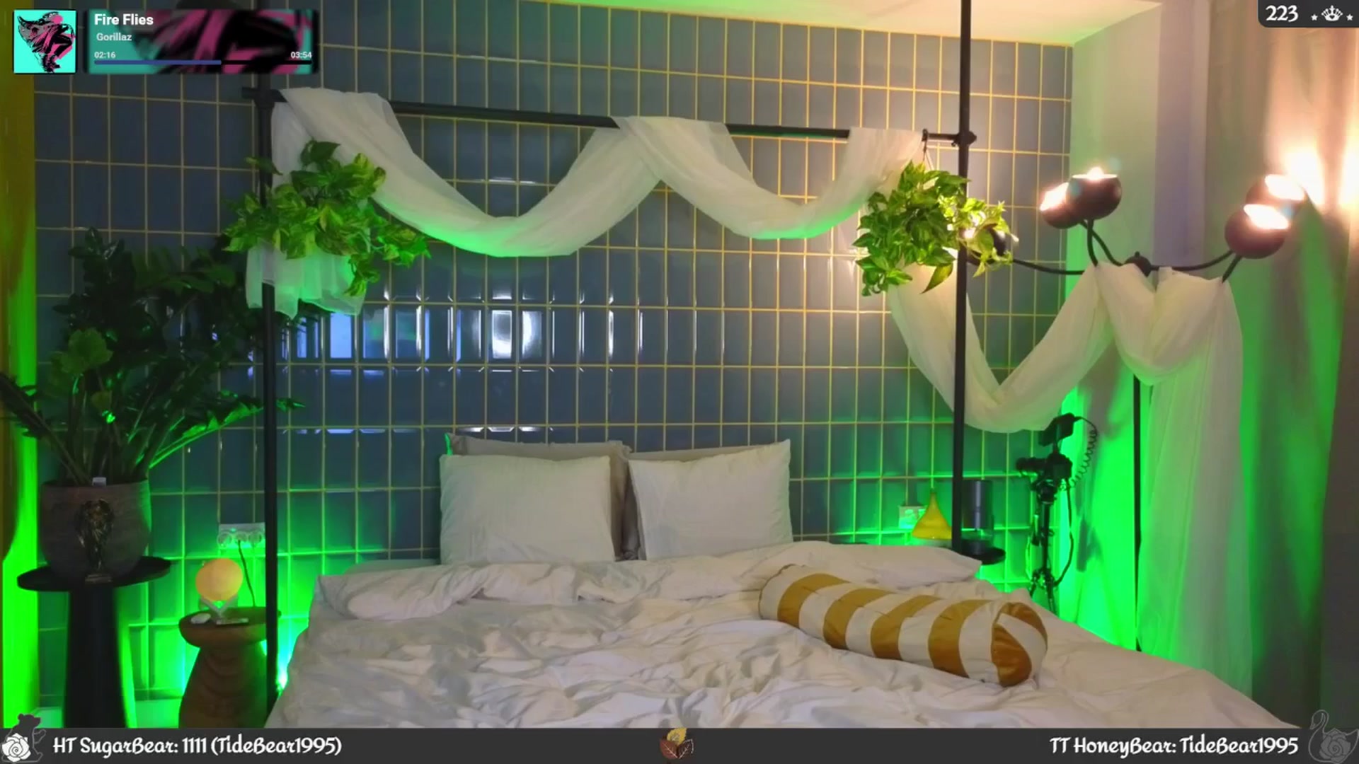 Gallery image thumbnail from JoBearr's myfreecams stream on, 11/24/2025, 24:50 image 18 of 20