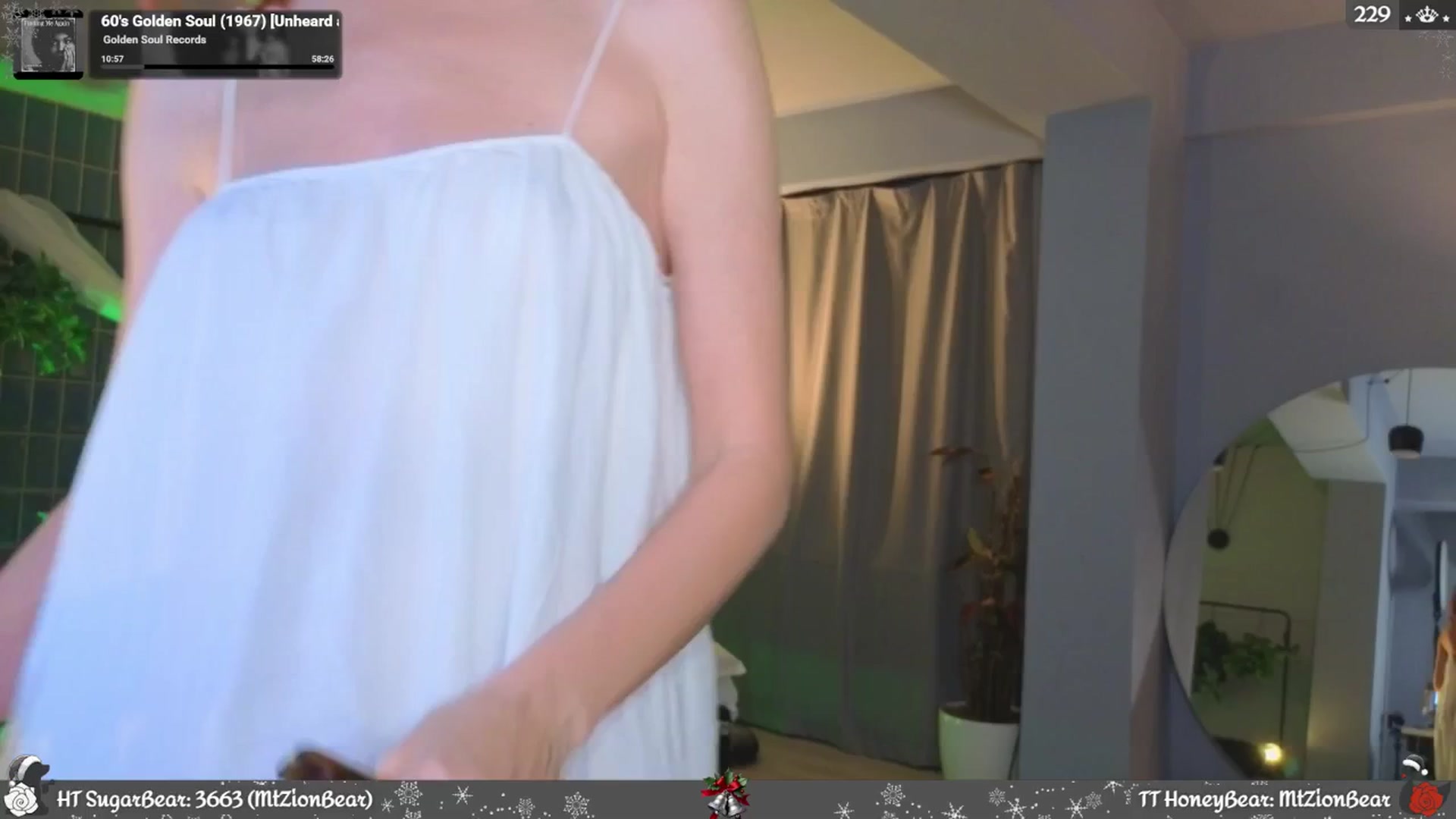 Gallery image thumbnail from JoBearr's myfreecams stream on, 12/21/2025, 22:48 image 2 of 20