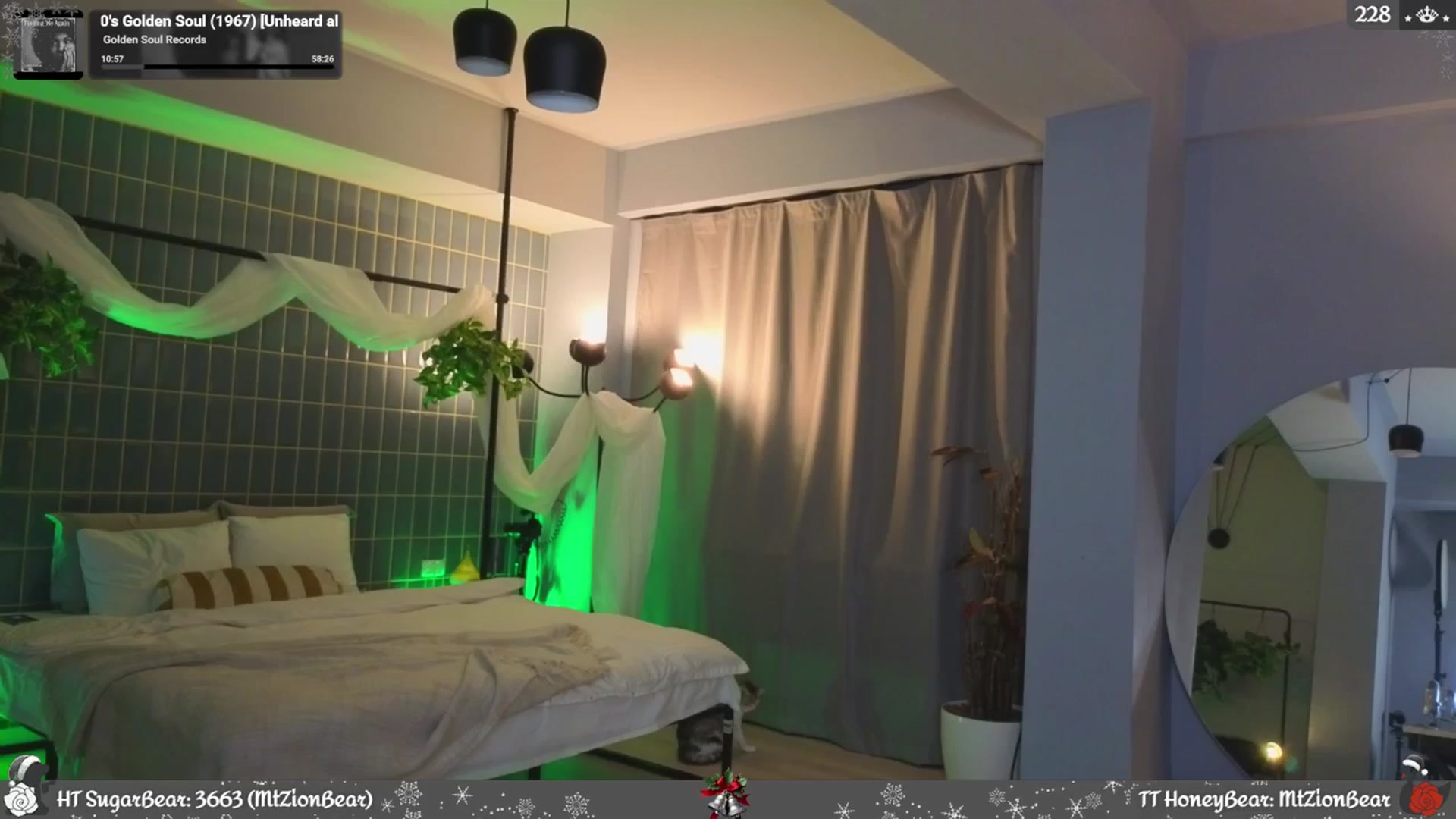 Gallery image thumbnail from JoBearr's myfreecams stream on, 12/21/2025, 22:48 image 3 of 20