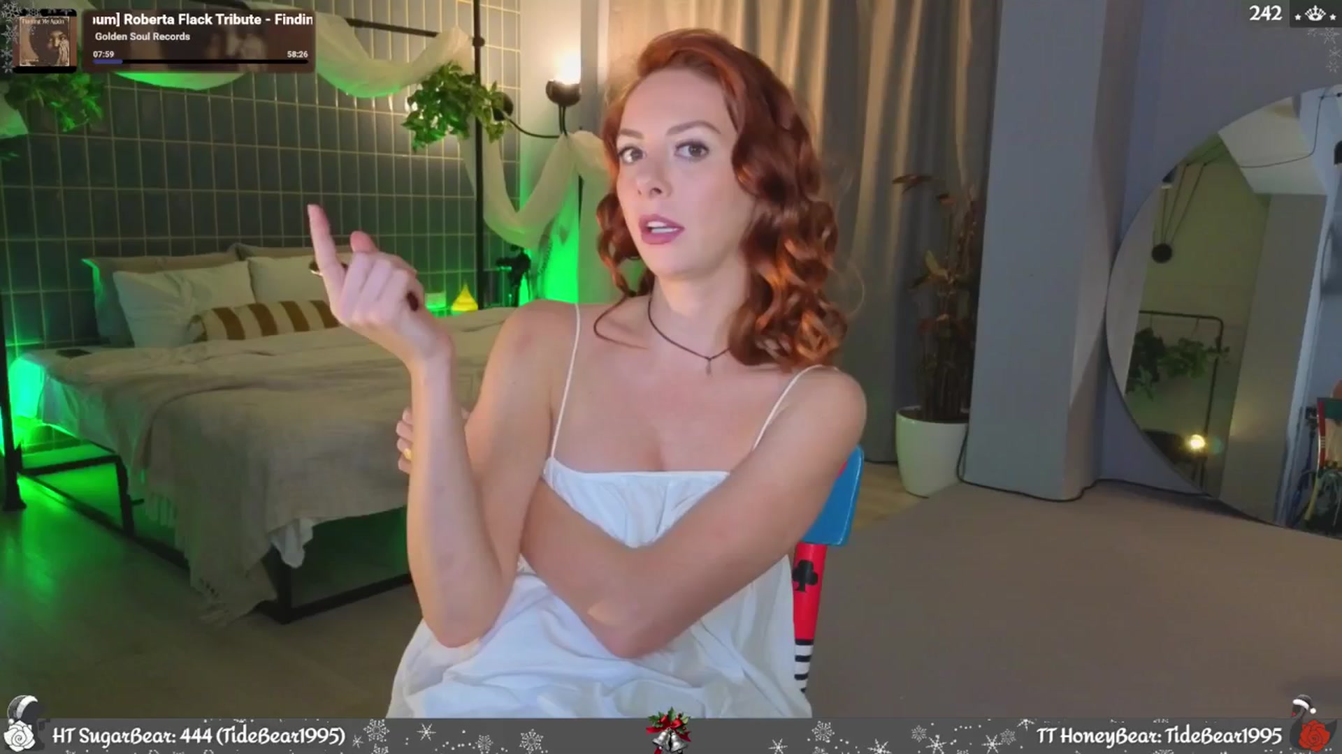Gallery image thumbnail from JoBearr's myfreecams stream on, 12/21/2025, 22:48 image 1 of 20