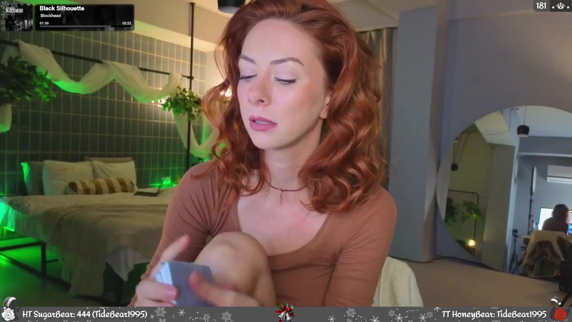 Gallery image thumbnail from JoBearr's myfreecams stream on, 12/25/2025, 24:19 image 4 of 20