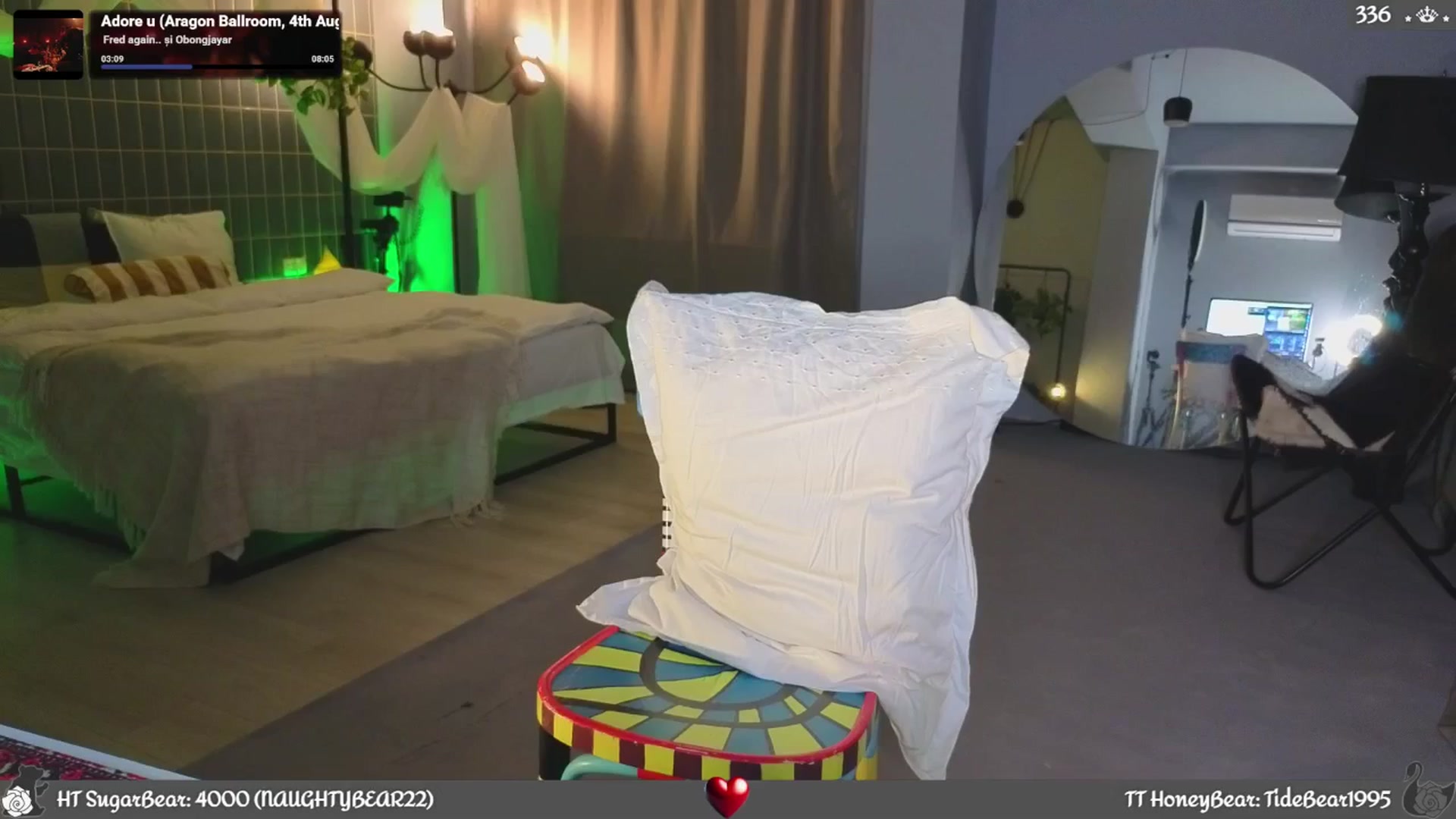 Gallery image thumbnail from JoBearr's myfreecams stream on, 02/21/2026, 23:59 image 18 of 20