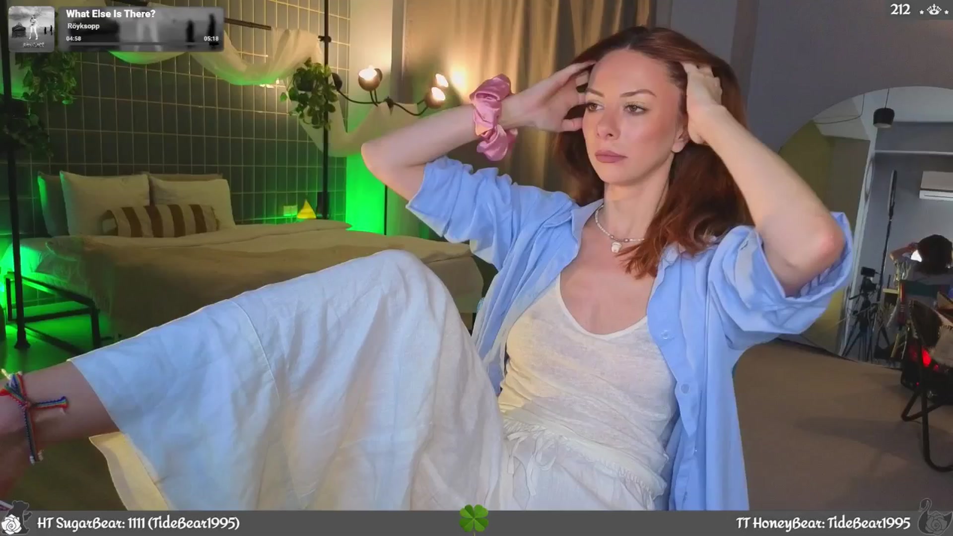 Gallery image thumbnail from JoBearr's myfreecams stream on, 04/11/2026, 22:49 image 7 of 20