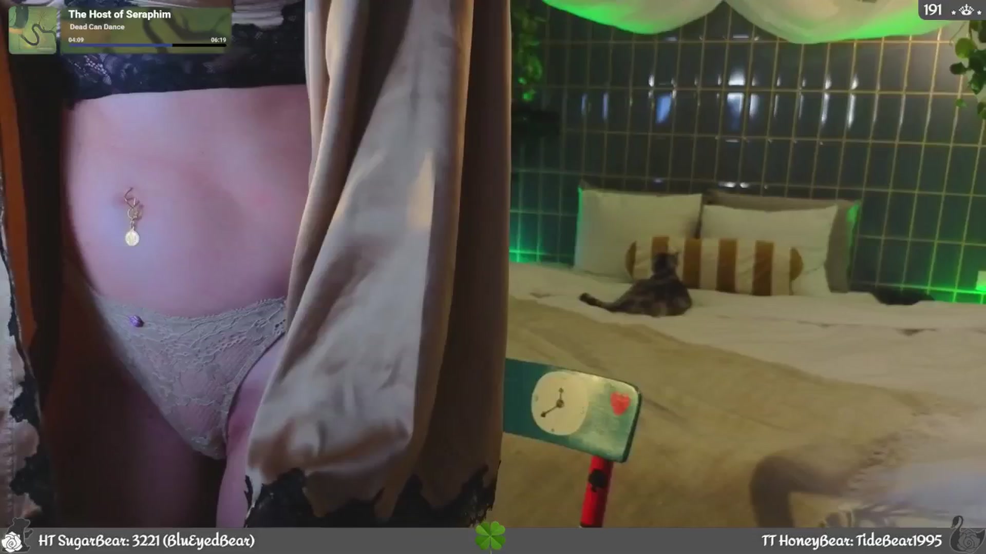 Gallery image thumbnail from JoBearr's myfreecams stream on, 04/18/2026, 23:44 image 11 of 20
