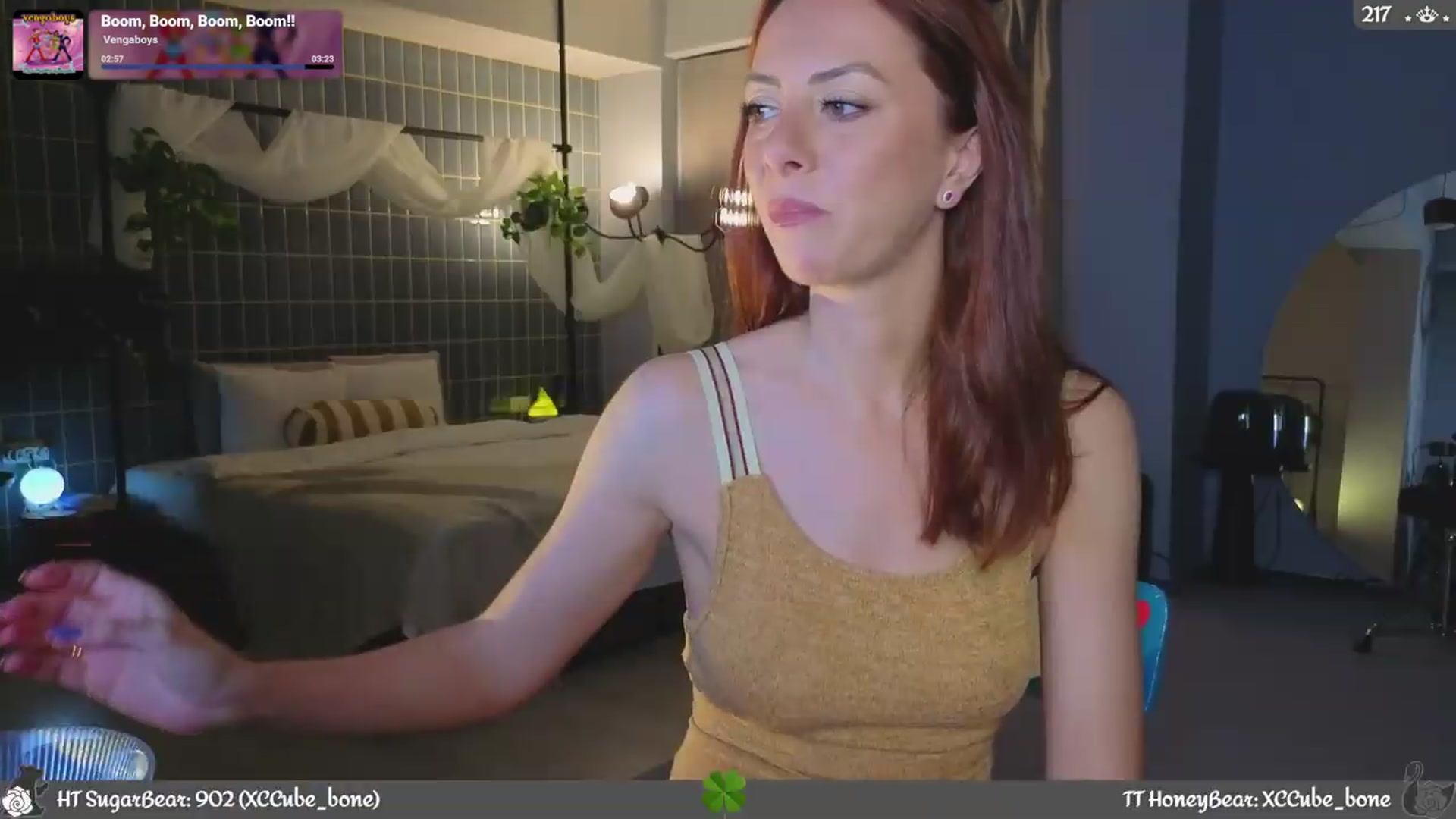 Gallery image thumbnail from JoBearr's myfreecams stream on, 05/25/2026, 01:27 image 10 of 20