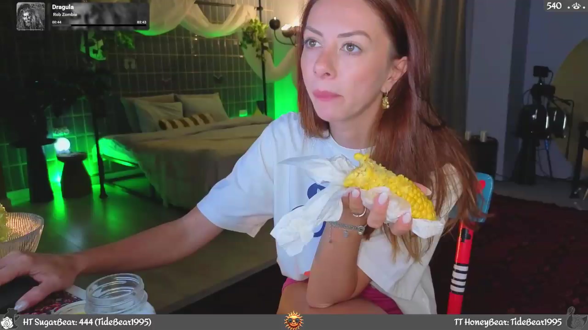 Gallery image thumbnail from JoBearr's myfreecams stream on, 08/15/2026, 21:20 image 9 of 20