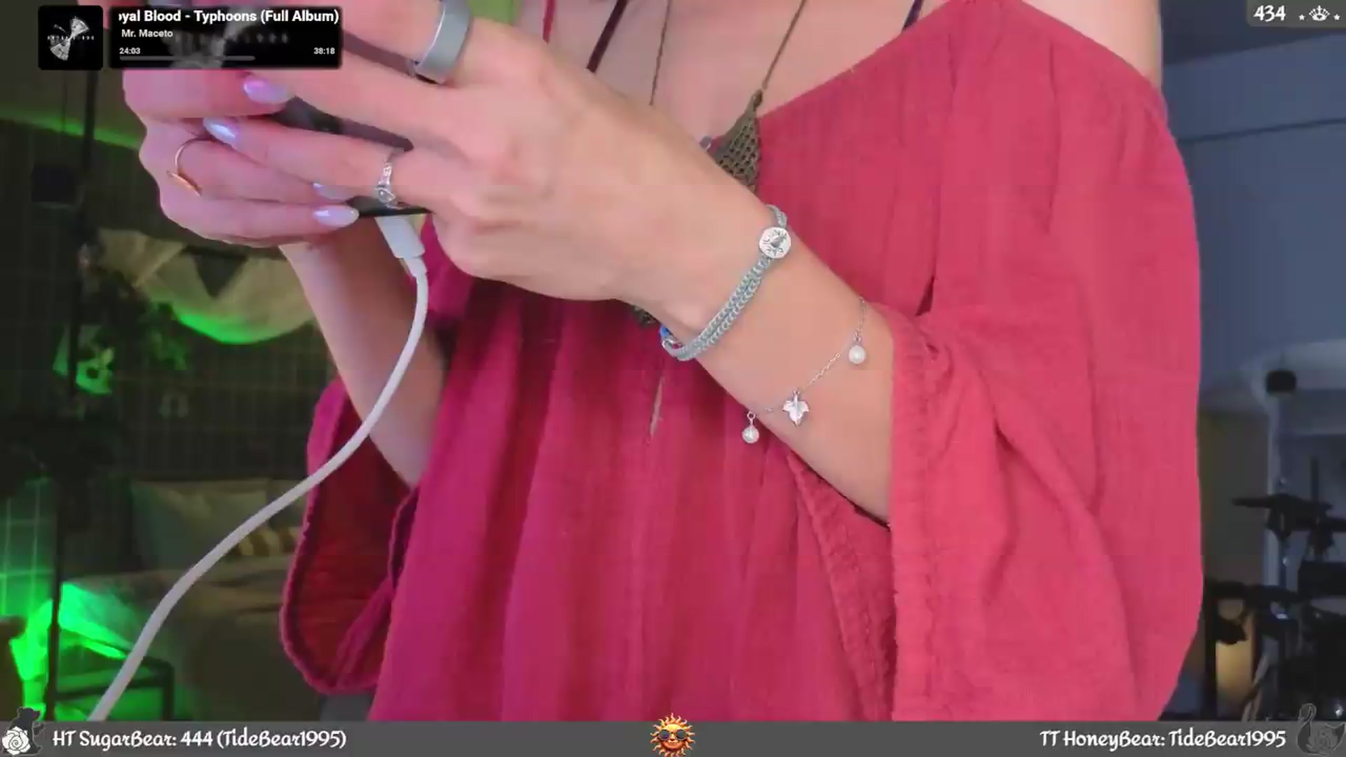 Gallery image thumbnail from JoBearr's myfreecams stream on, 08/16/2026, 21:42 image 3 of 20