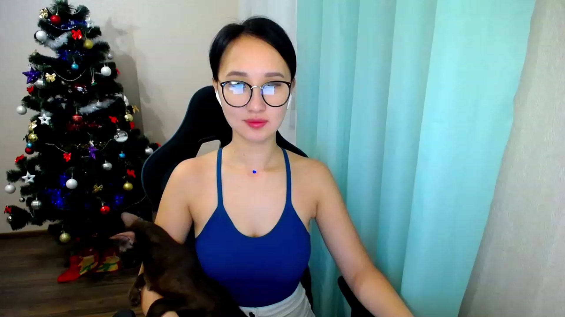 Gallery image thumbnail from JoKing_7's myfreecams stream on, 12/18/2022, 03:59 image 18 of 20