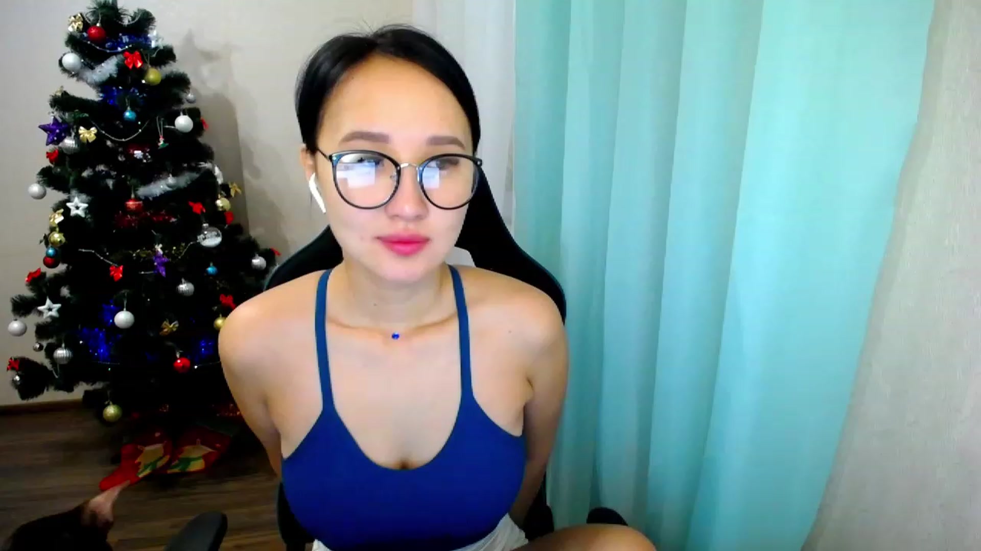 Gallery image thumbnail from JoKing_7's myfreecams stream on, 12/18/2022, 03:59 image 7 of 20
