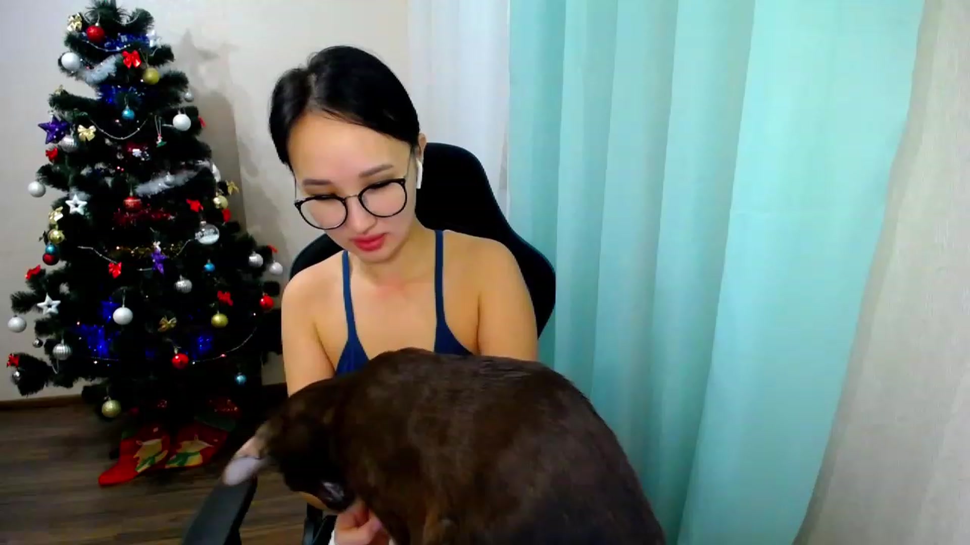 Gallery image thumbnail from JoKing_7's myfreecams stream on, 12/18/2022, 03:59 image 14 of 20