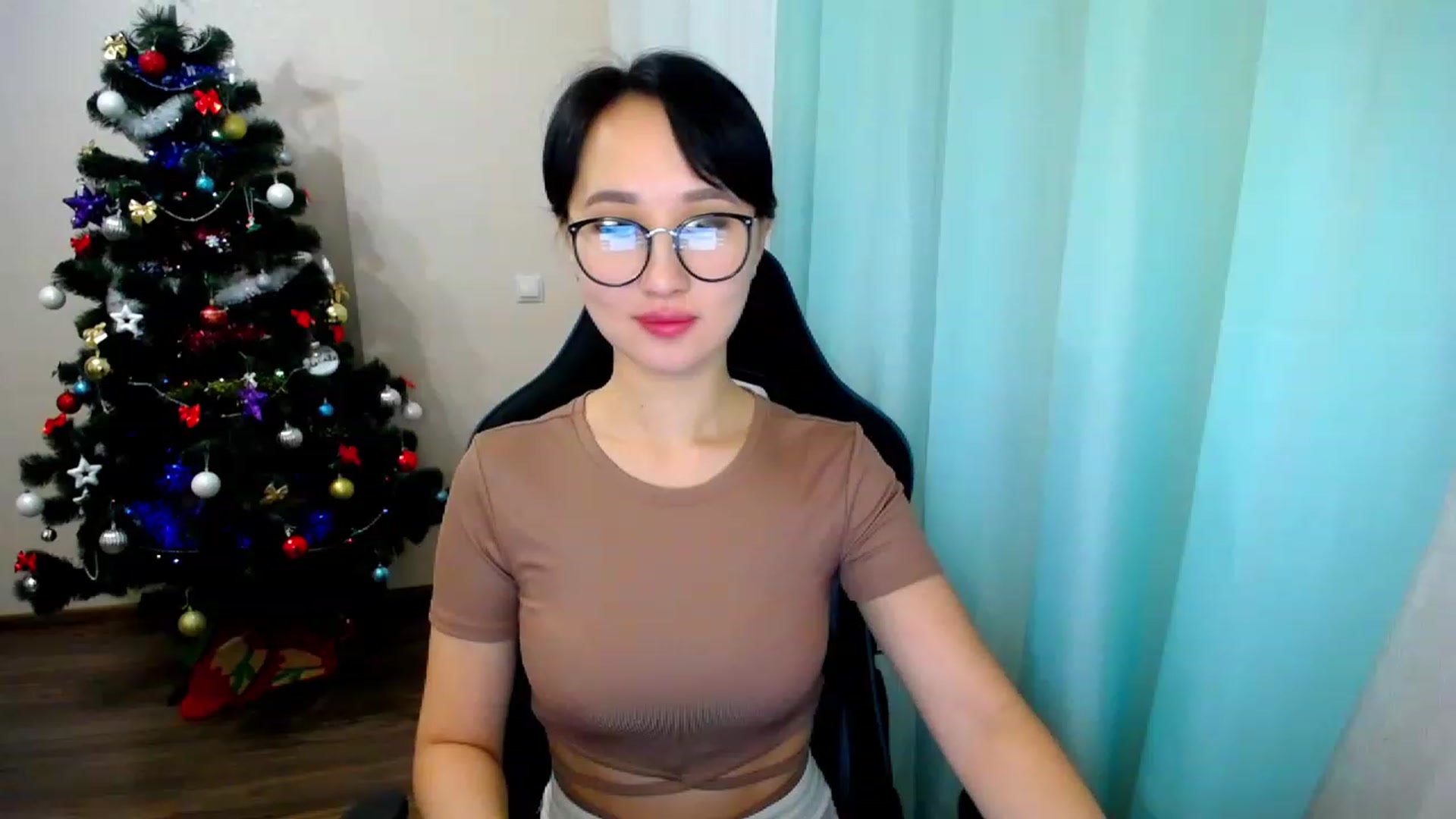 Gallery image thumbnail from JoKing_7's myfreecams stream on, 12/21/2022, 22:30 image 6 of 20