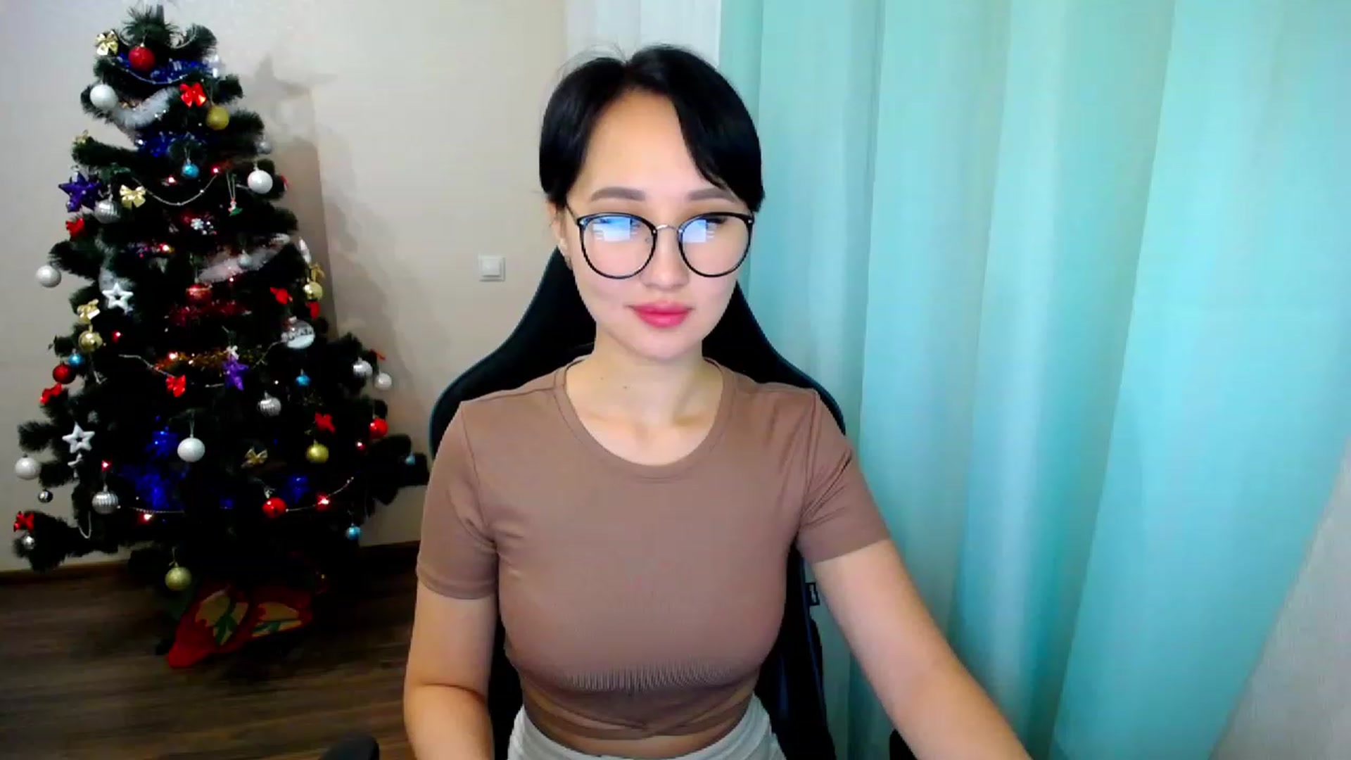 Gallery image thumbnail from JoKing_7's myfreecams stream on, 12/21/2022, 22:30 image 10 of 20