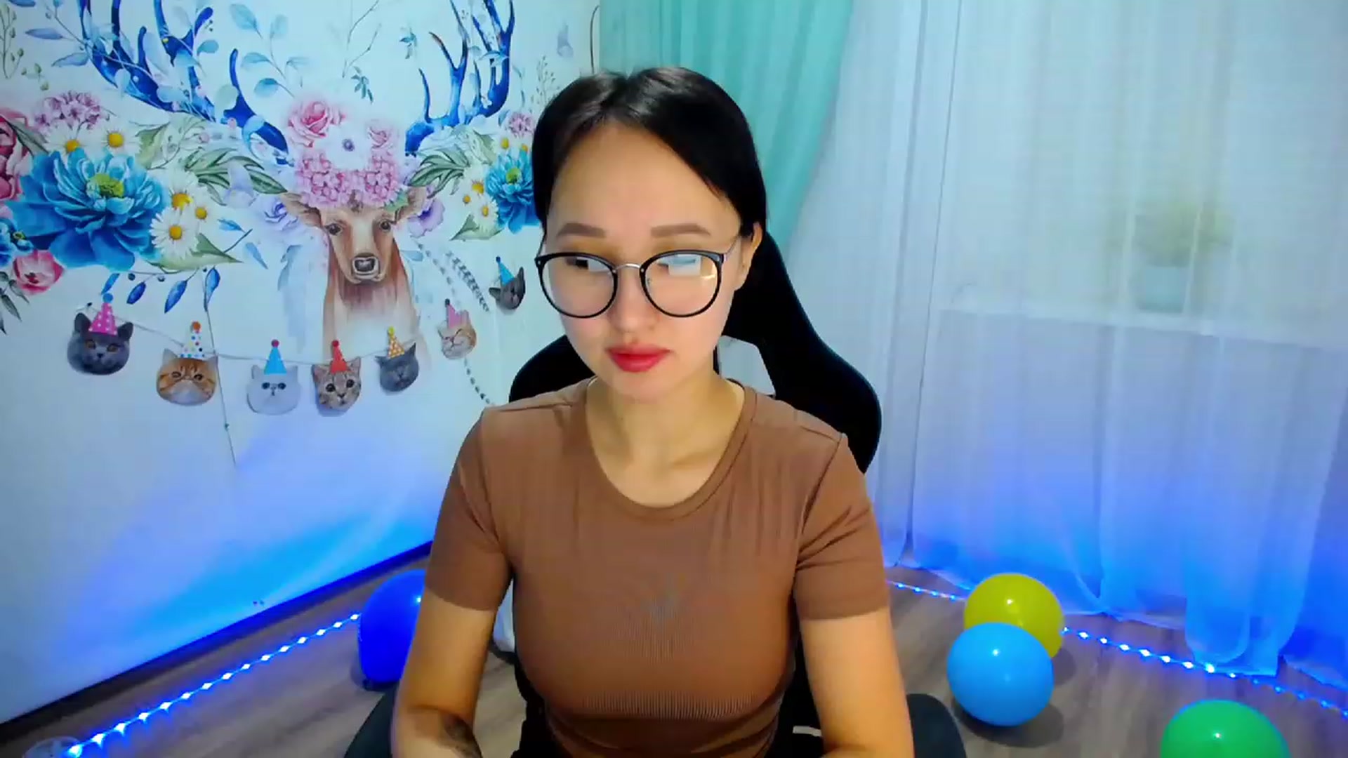 Gallery image thumbnail from JoKing_7's myfreecams stream on, 04/02/2023, 01:29 image 1 of 20