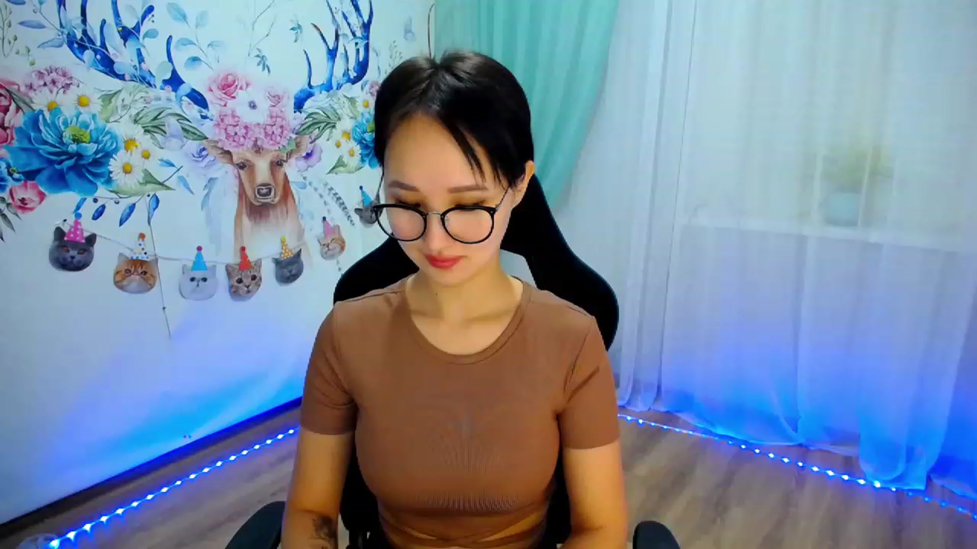 Gallery image thumbnail from JoKing_7's myfreecams stream on, 04/02/2023, 01:29 image 15 of 20