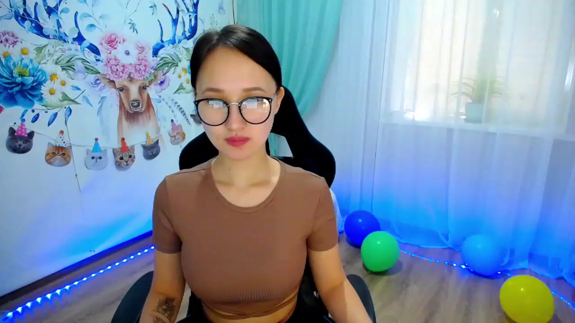 Gallery image thumbnail from JoKing_7's myfreecams stream on, 04/10/2023, 13:19 image 10 of 20