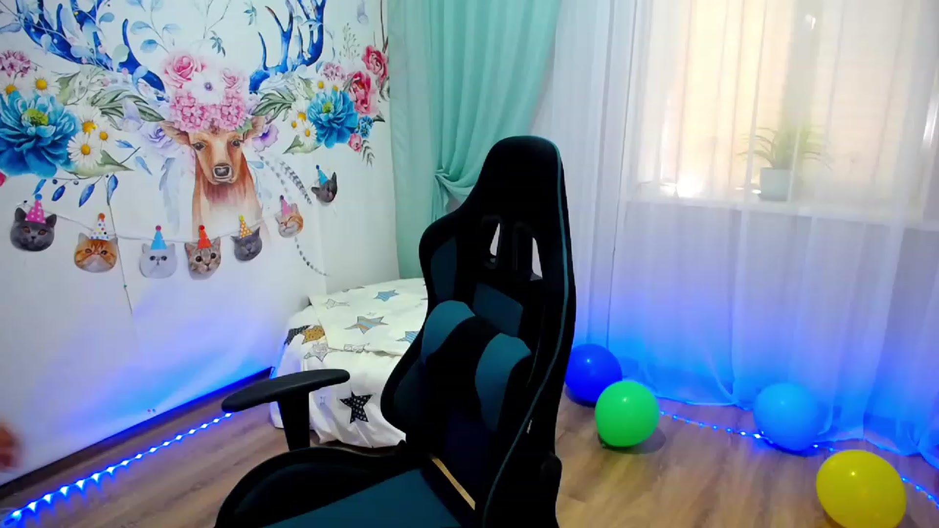 Gallery image thumbnail from JoKing_7's myfreecams stream on, 04/10/2023, 13:19 image 7 of 20