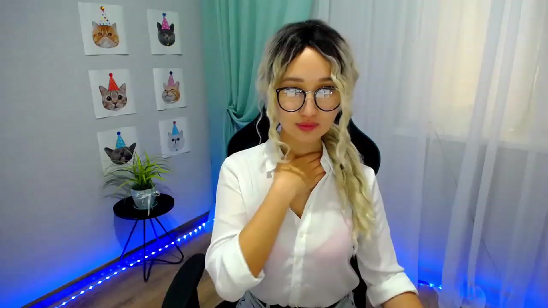 Gallery image thumbnail from JoKing_7's myfreecams stream on, 06/03/2023, 03:36 image 15 of 20