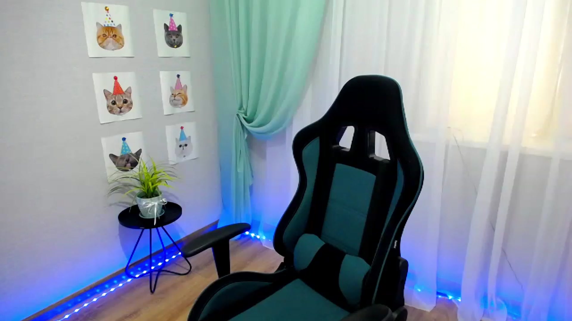Gallery image thumbnail from JoKing_7's myfreecams stream on, 06/03/2023, 03:36 image 18 of 20