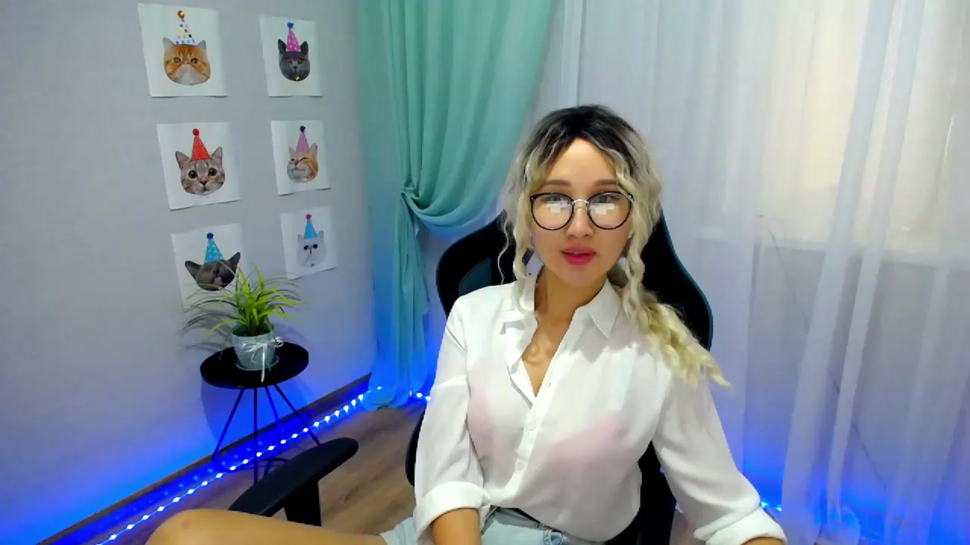 Gallery image thumbnail from JoKing_7's myfreecams stream on, 06/03/2023, 03:36 image 4 of 20