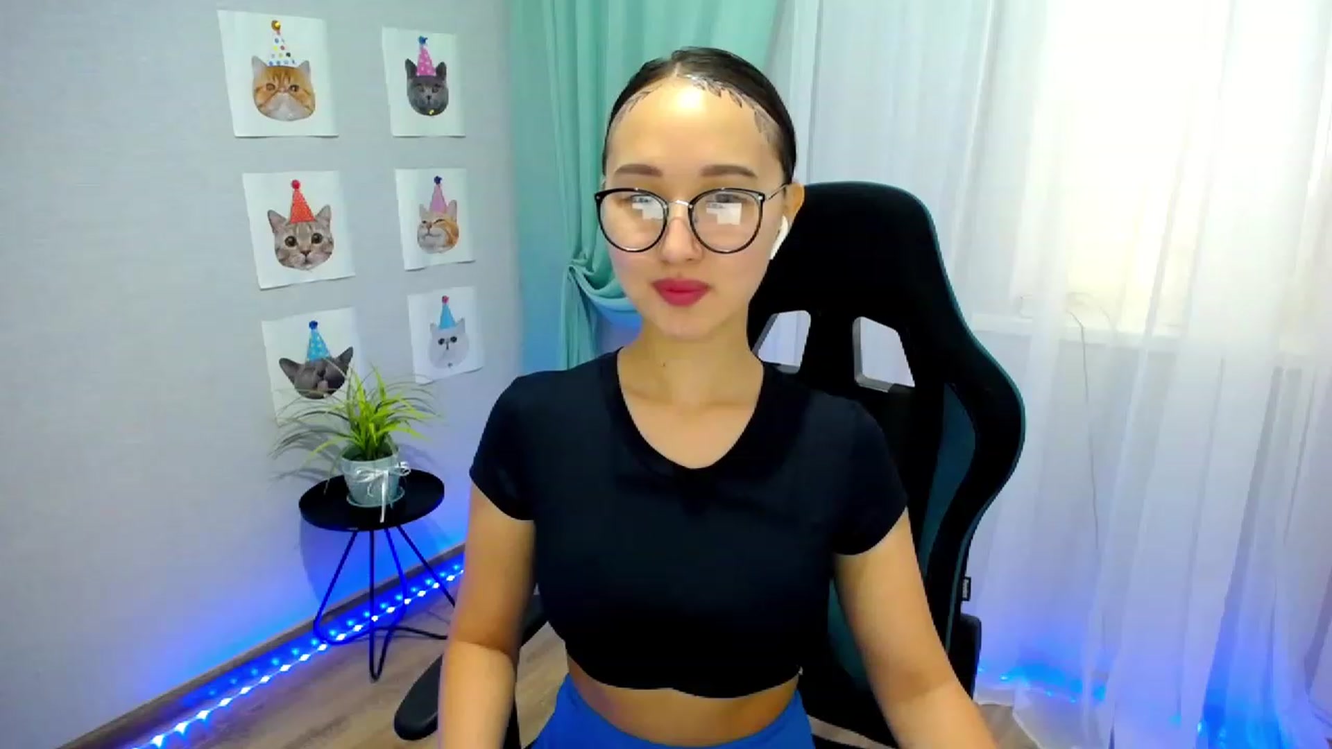 Gallery image thumbnail from JoKing_7's myfreecams stream on, 06/05/2023, 04:34 image 9 of 20
