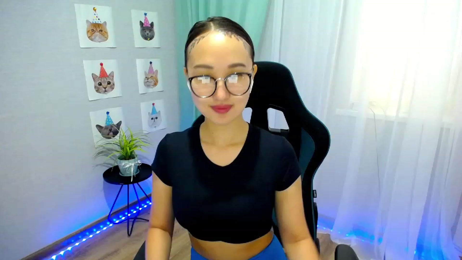 Gallery image thumbnail from JoKing_7's myfreecams stream on, 06/05/2023, 04:34 image 17 of 20