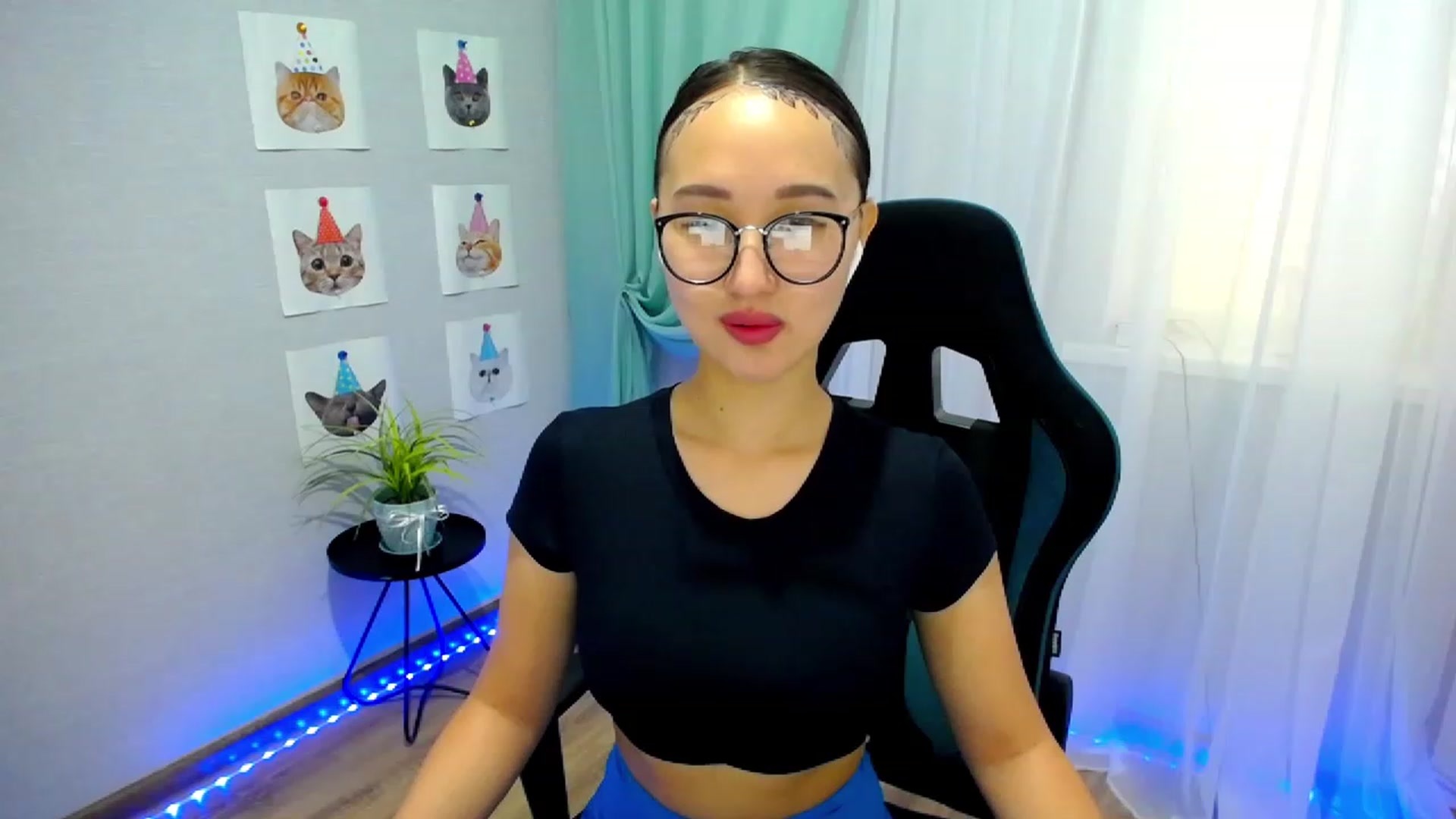 Gallery image thumbnail from JoKing_7's myfreecams stream on, 06/05/2023, 04:34 image 7 of 20