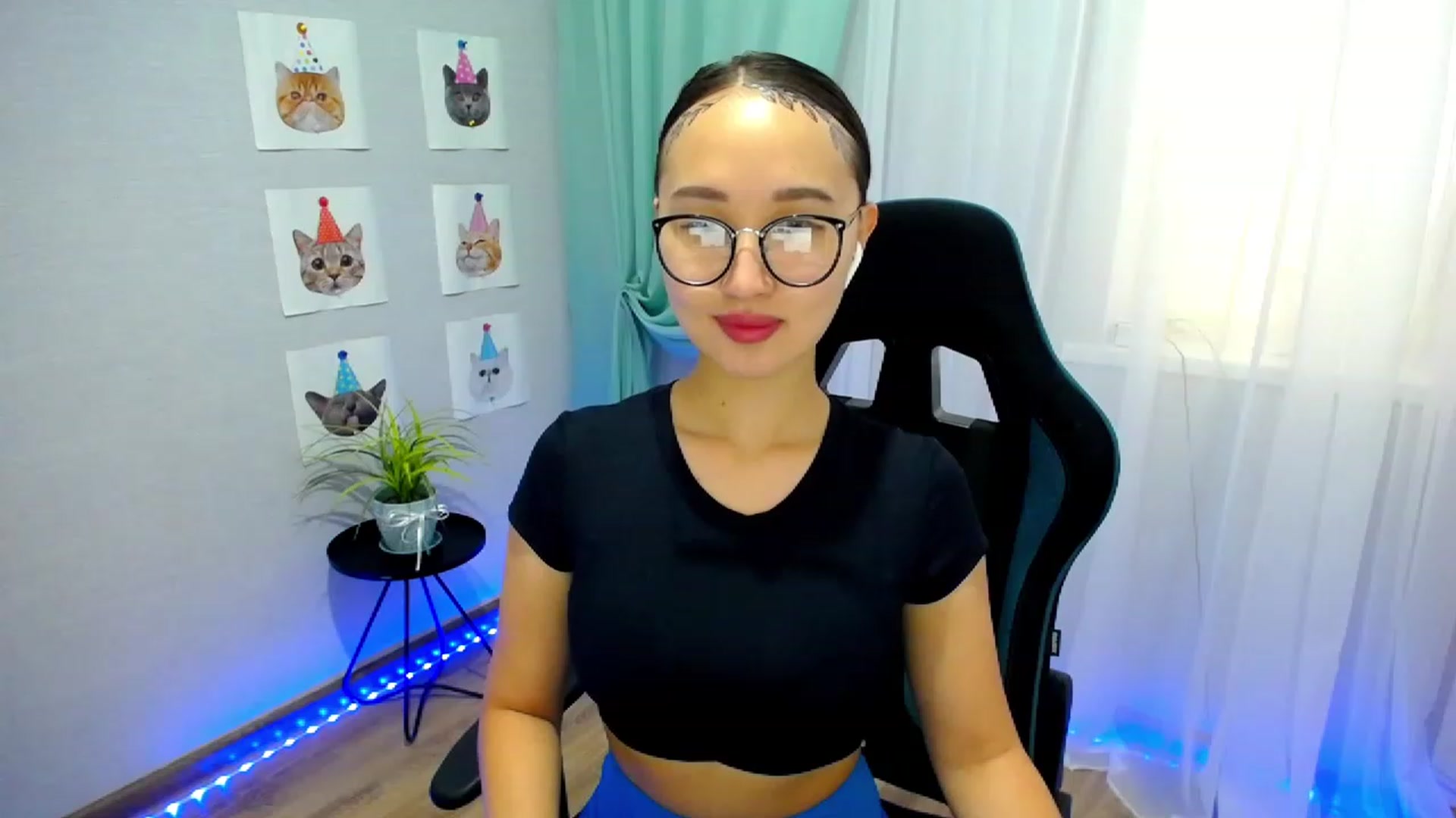 Gallery image thumbnail from JoKing_7's myfreecams stream on, 06/05/2023, 04:34 image 10 of 20
