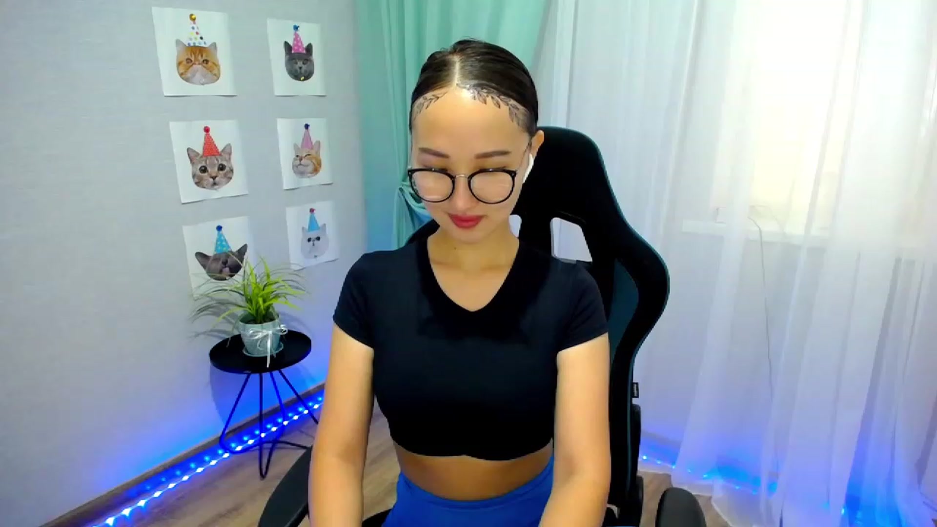Gallery image thumbnail from JoKing_7's myfreecams stream on, 06/05/2023, 04:34 image 5 of 20