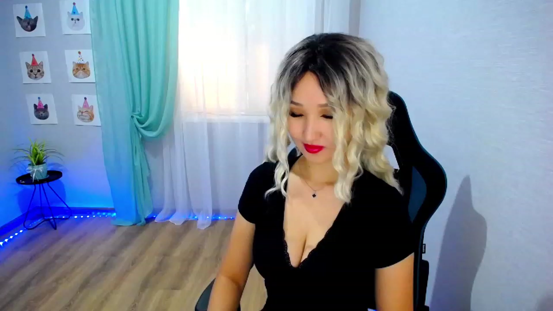Gallery image thumbnail from JoKing_7's myfreecams stream on, 06/26/2023, 02:33 image 17 of 20