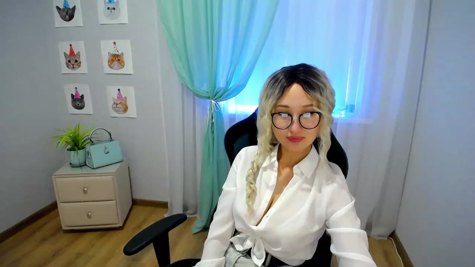 Gallery image thumbnail from JoKing_7's myfreecams stream on, 07/23/2023, 03:15 image 16 of 20