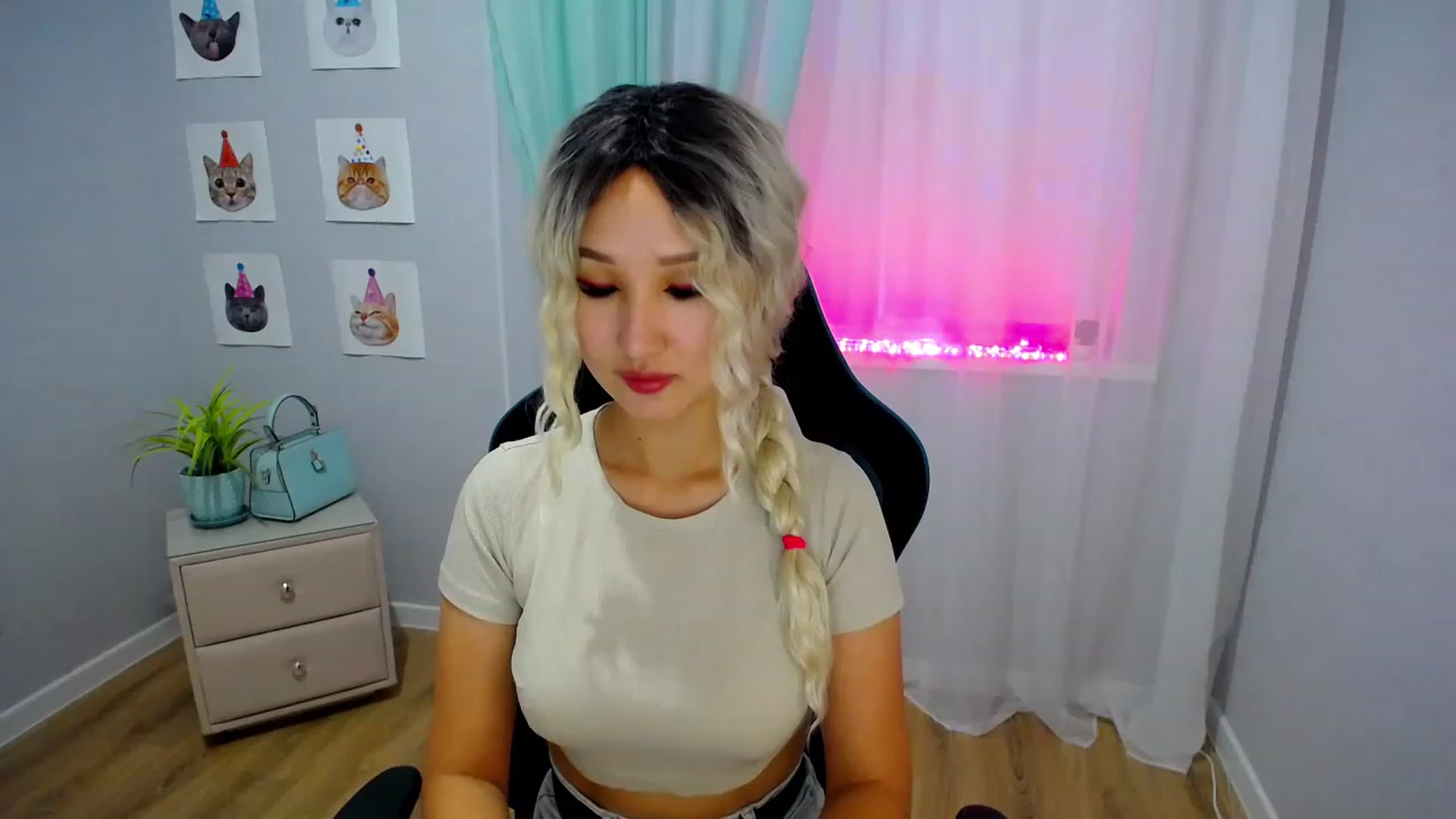 Gallery image thumbnail from JoKing_7's myfreecams stream on, 08/11/2023, 02:49 image 13 of 20
