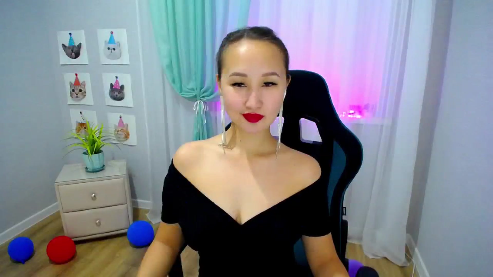 Gallery image thumbnail from JoKing_7's myfreecams stream on, 09/26/2023, 23:46 image 4 of 20