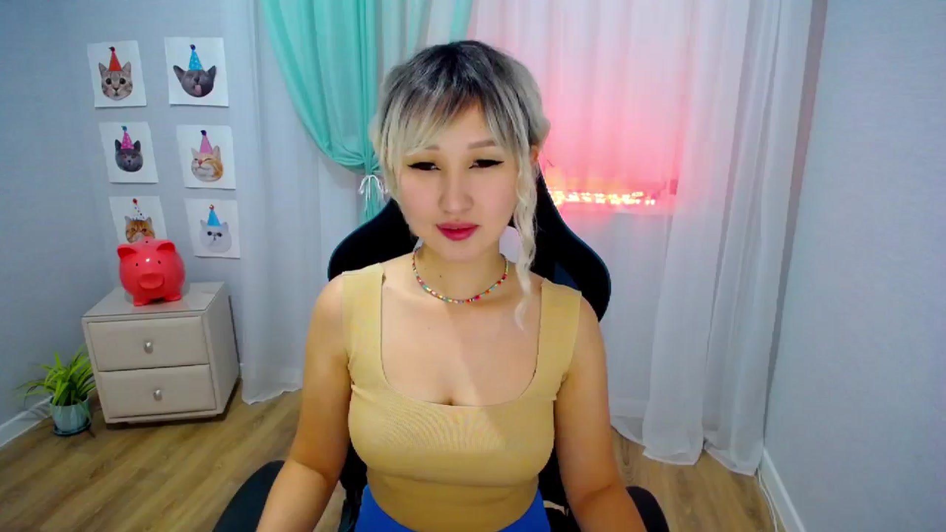 Gallery image thumbnail from JoKing_7's myfreecams stream on, 11/06/2023, 23:19 image 10 of 20