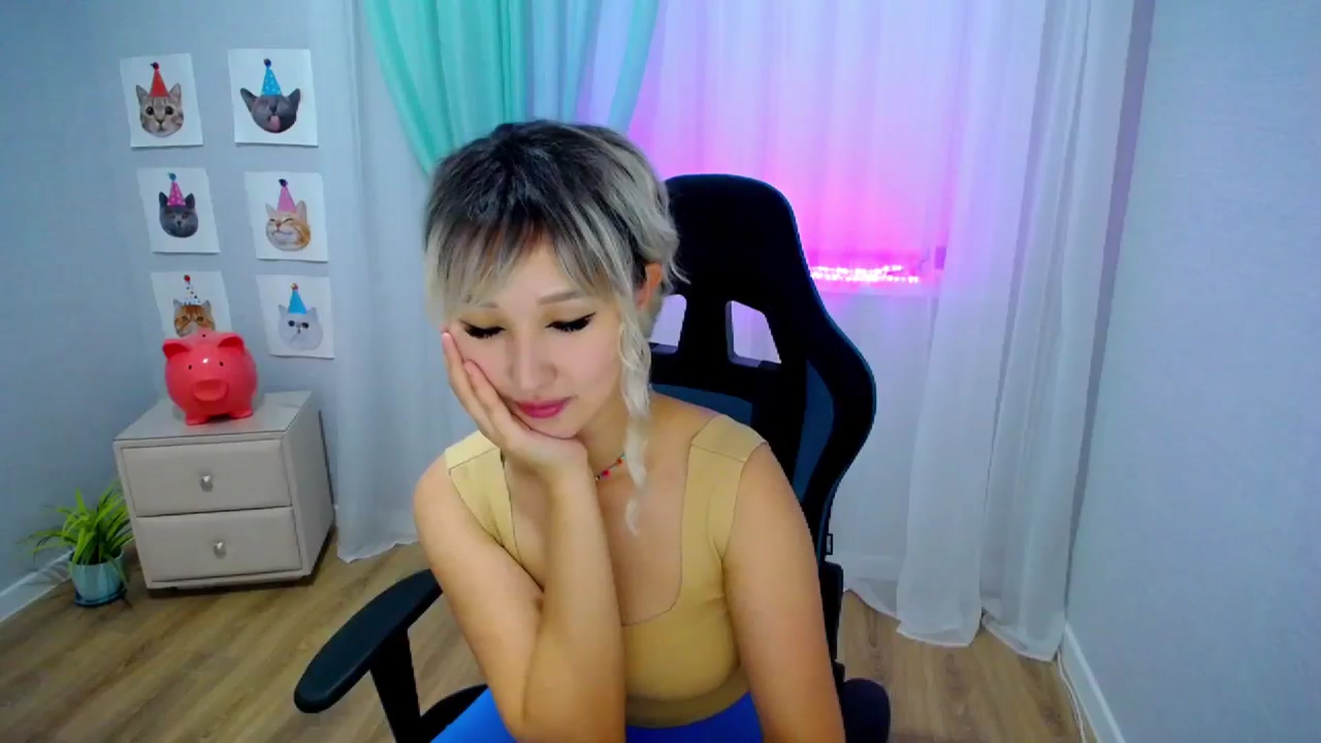 Gallery image thumbnail from JoKing_7's myfreecams stream on, 11/06/2023, 23:19 image 12 of 20