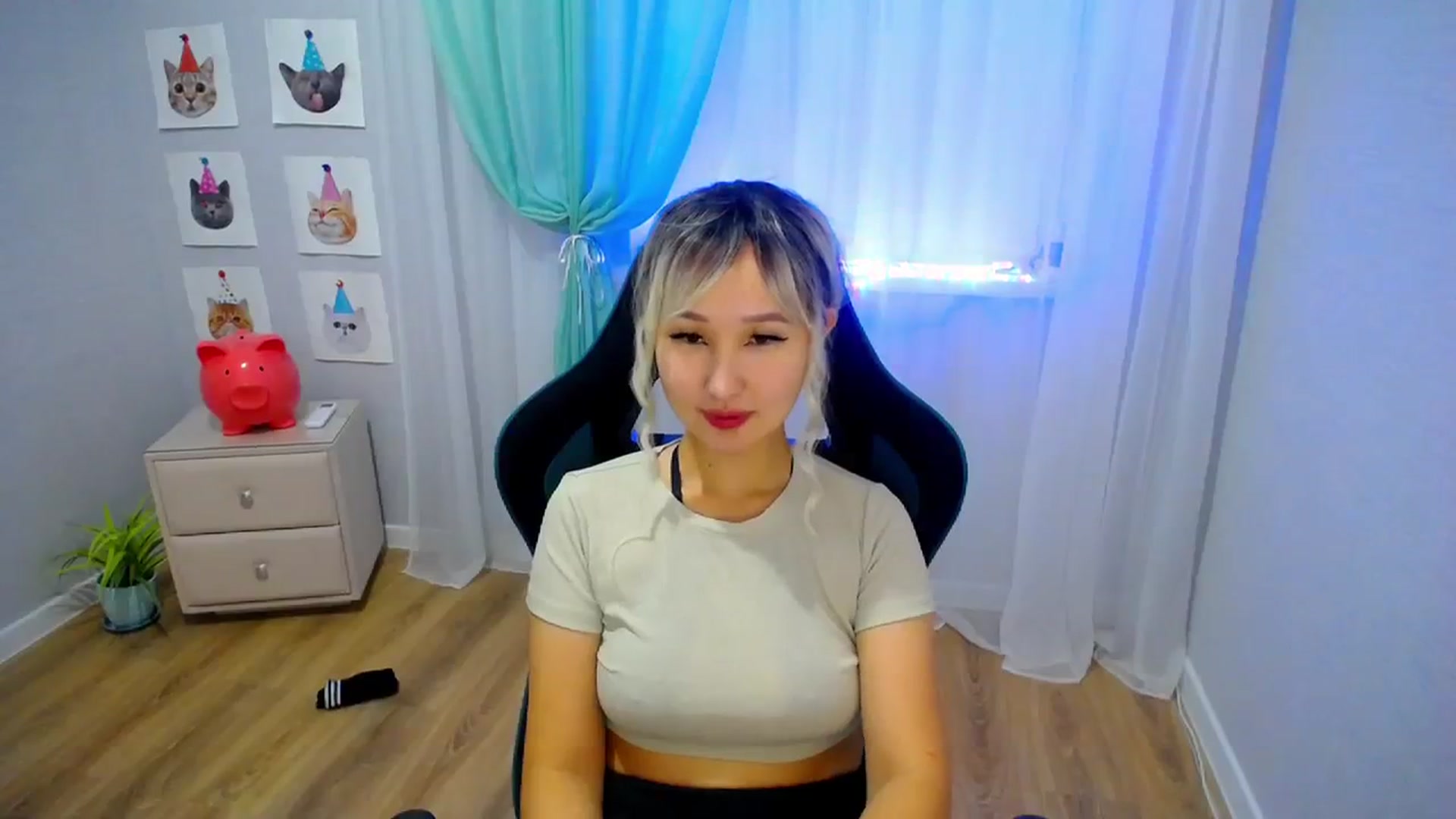 Gallery image thumbnail from JoKing_7's myfreecams stream on, 11/10/2023, 24:01 image 3 of 20