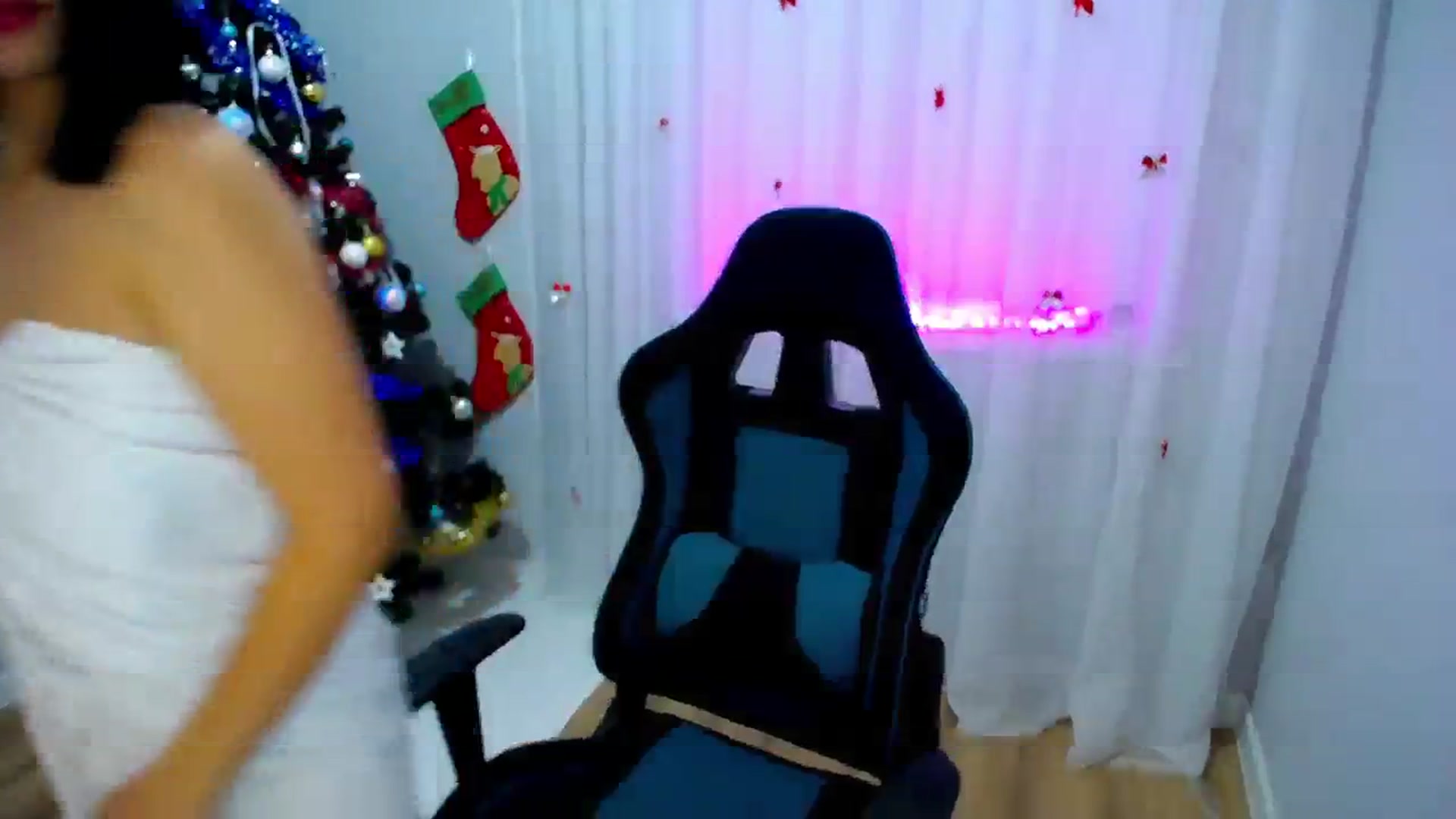 Gallery image thumbnail from JoKing_7's myfreecams stream on, 12/04/2023, 23:47 image 2 of 20