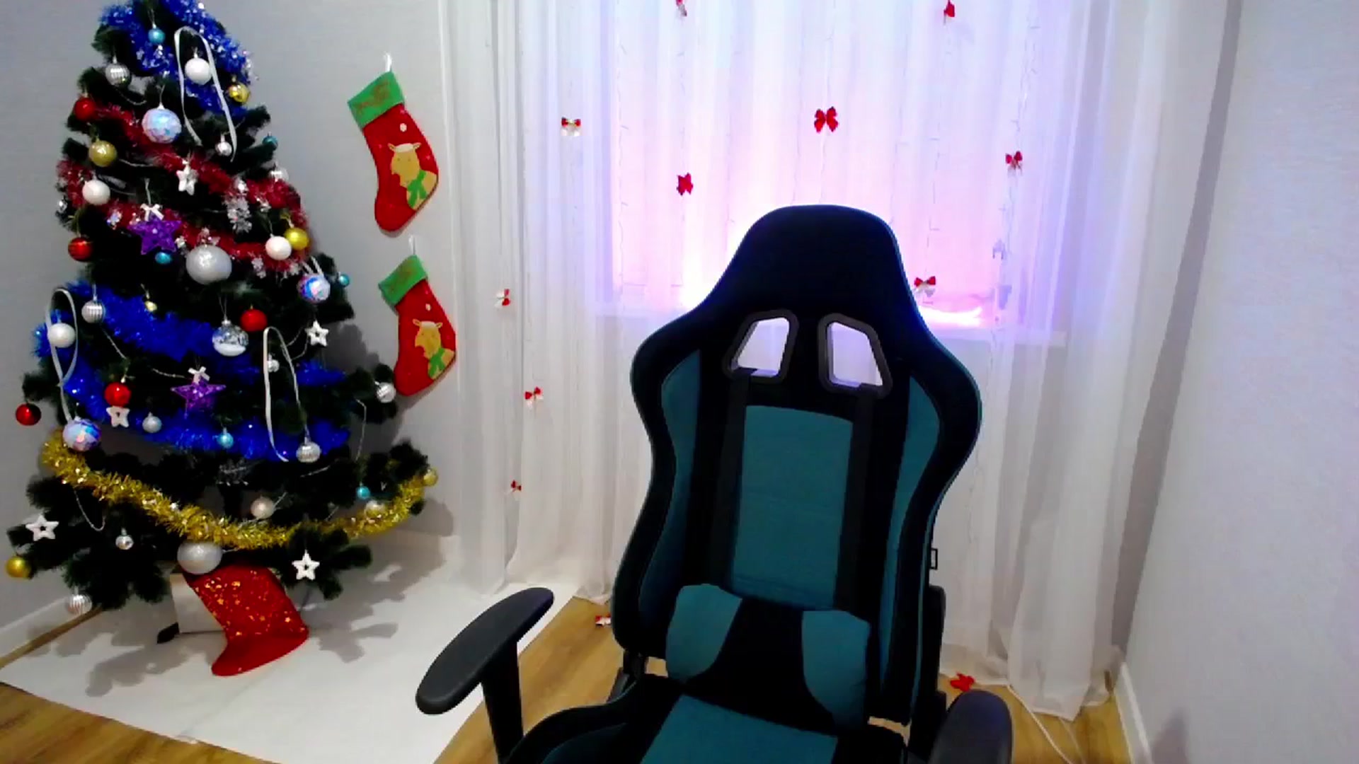 Gallery image thumbnail from JoKing_7's myfreecams stream on, 12/17/2023, 01:19 image 2 of 20