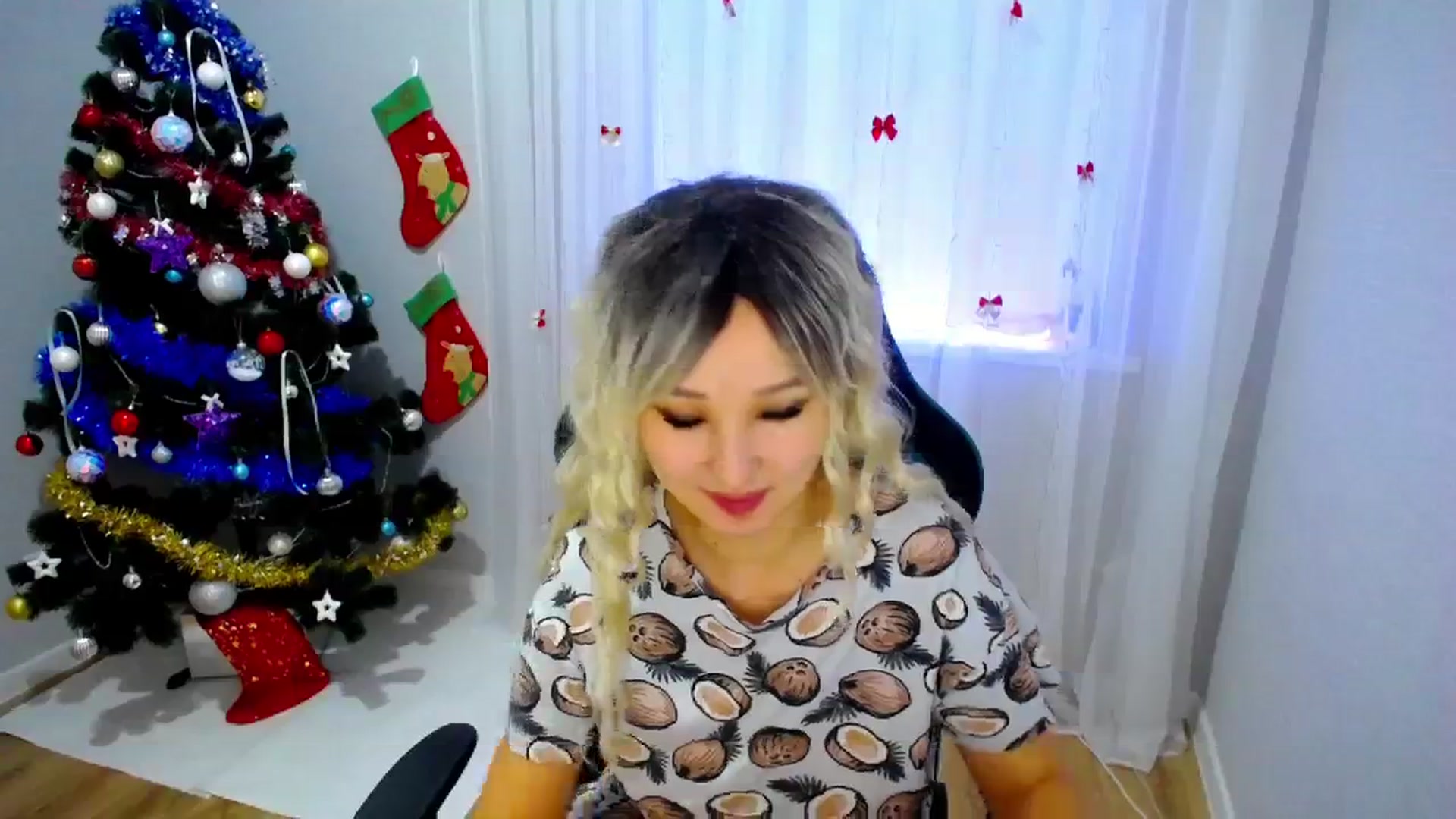 Gallery image thumbnail from JoKing_7's myfreecams stream on, 12/17/2023, 01:19 image 17 of 20