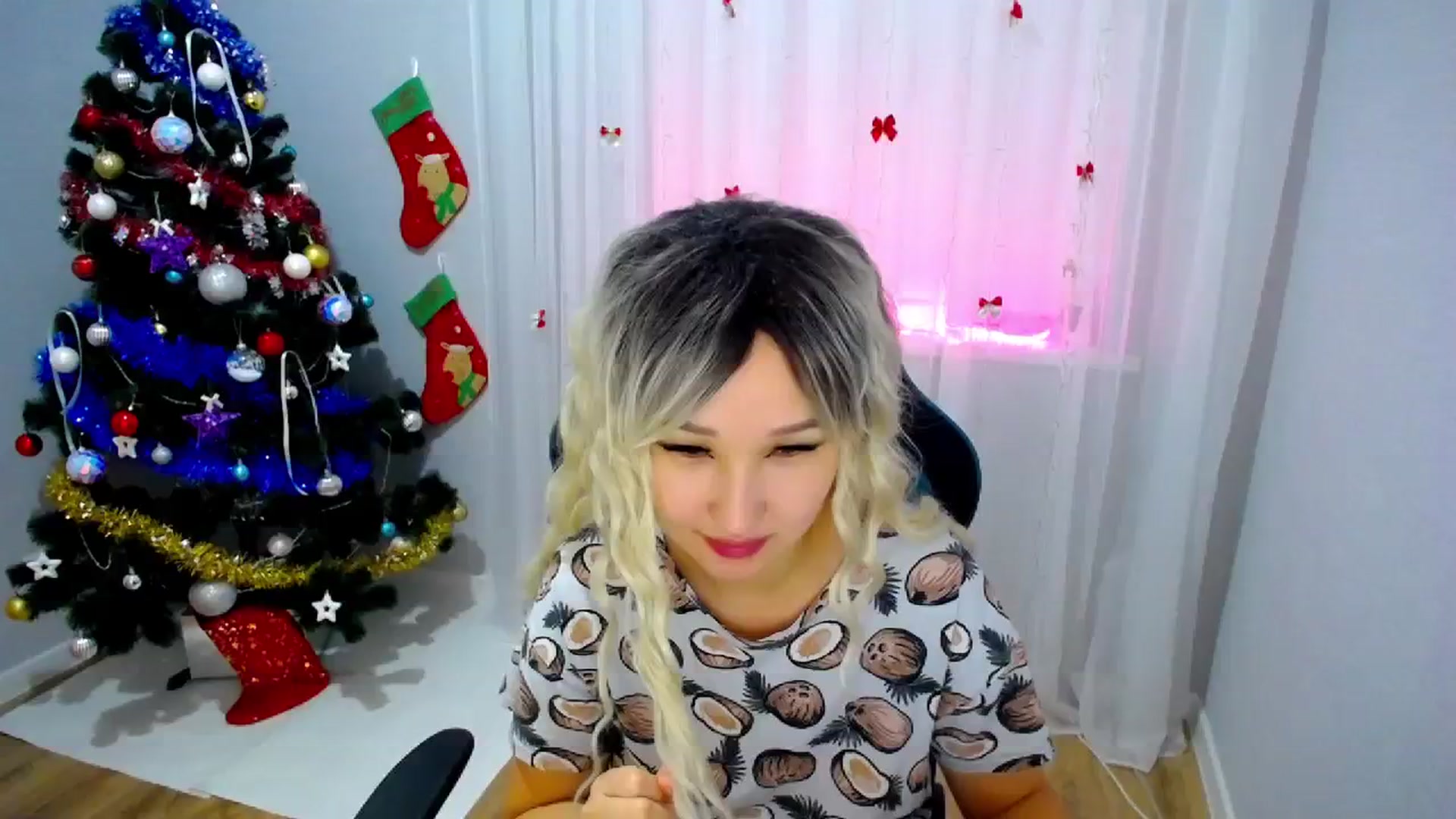 Gallery image thumbnail from JoKing_7's myfreecams stream on, 12/17/2023, 01:19 image 15 of 20