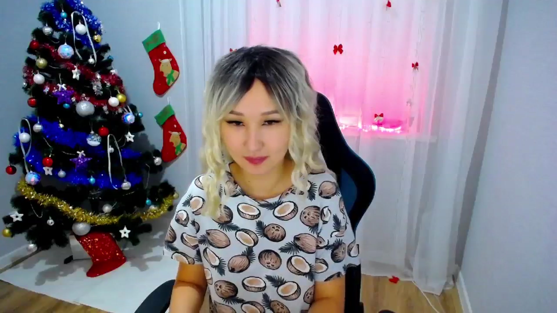 Gallery image thumbnail from JoKing_7's myfreecams stream on, 12/17/2023, 01:19 image 8 of 20